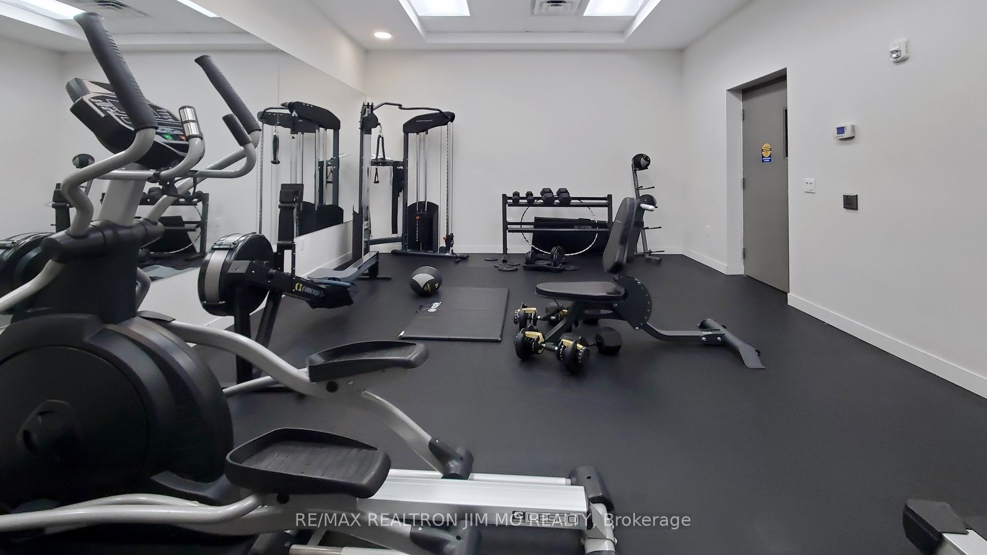 257 Hemlock St Property Photo 37