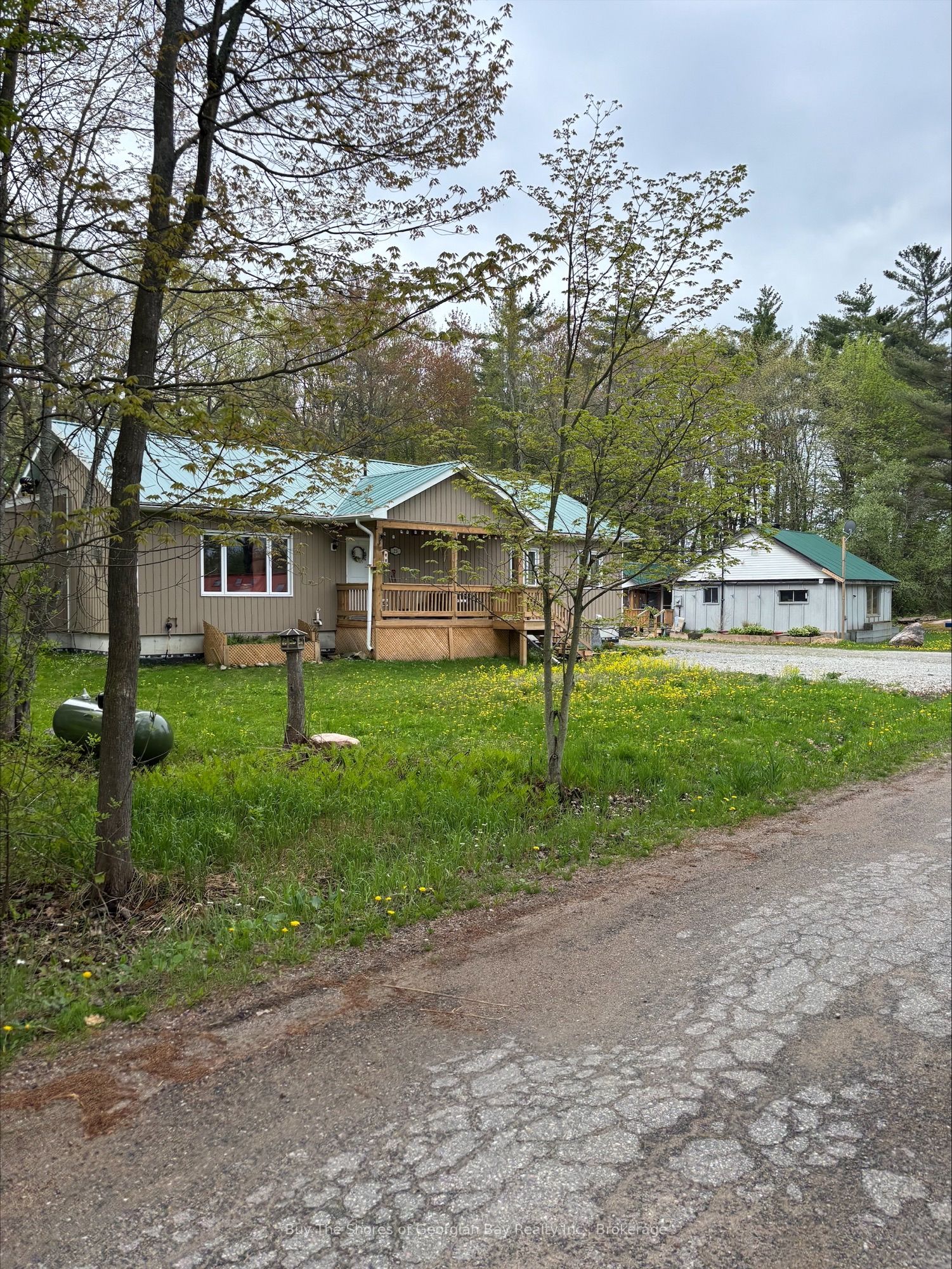 25 Redwing Ln Property Photo 1