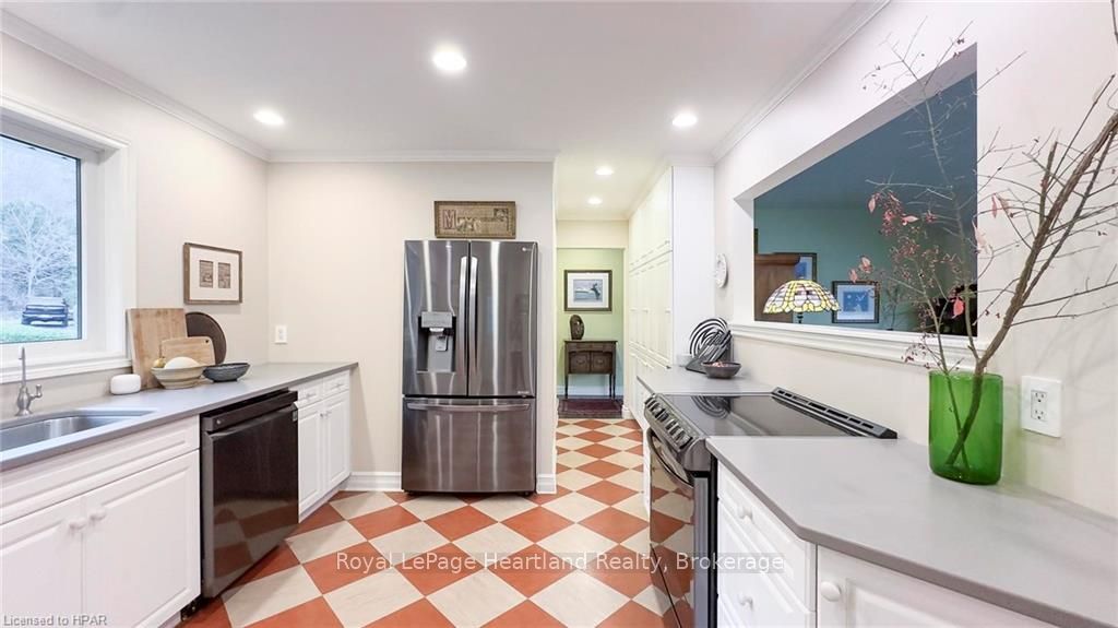 37001 Millar Street Property Photo 12