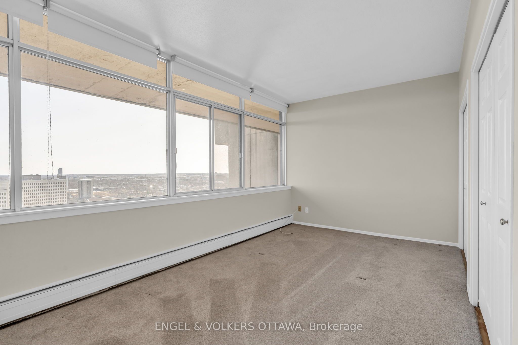 400 Stewart Street 2404 Property Photo 14