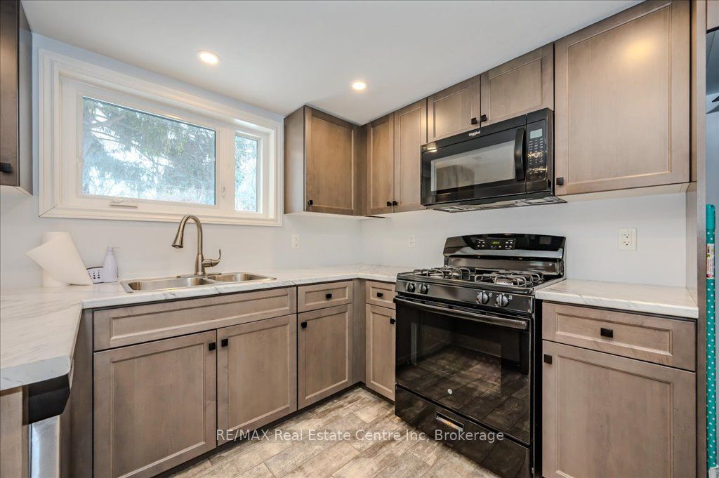 23 Julia Drive Property Photo 5