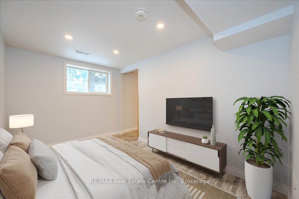23 Julia Drive Property Photo 6