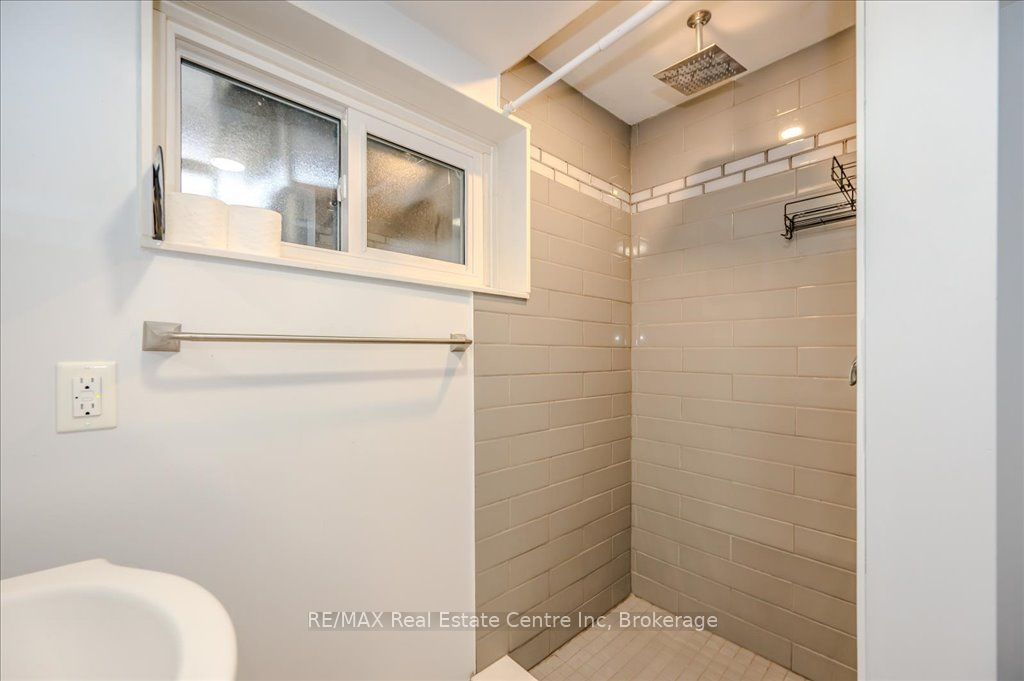 23 Julia Drive Property Photo 9