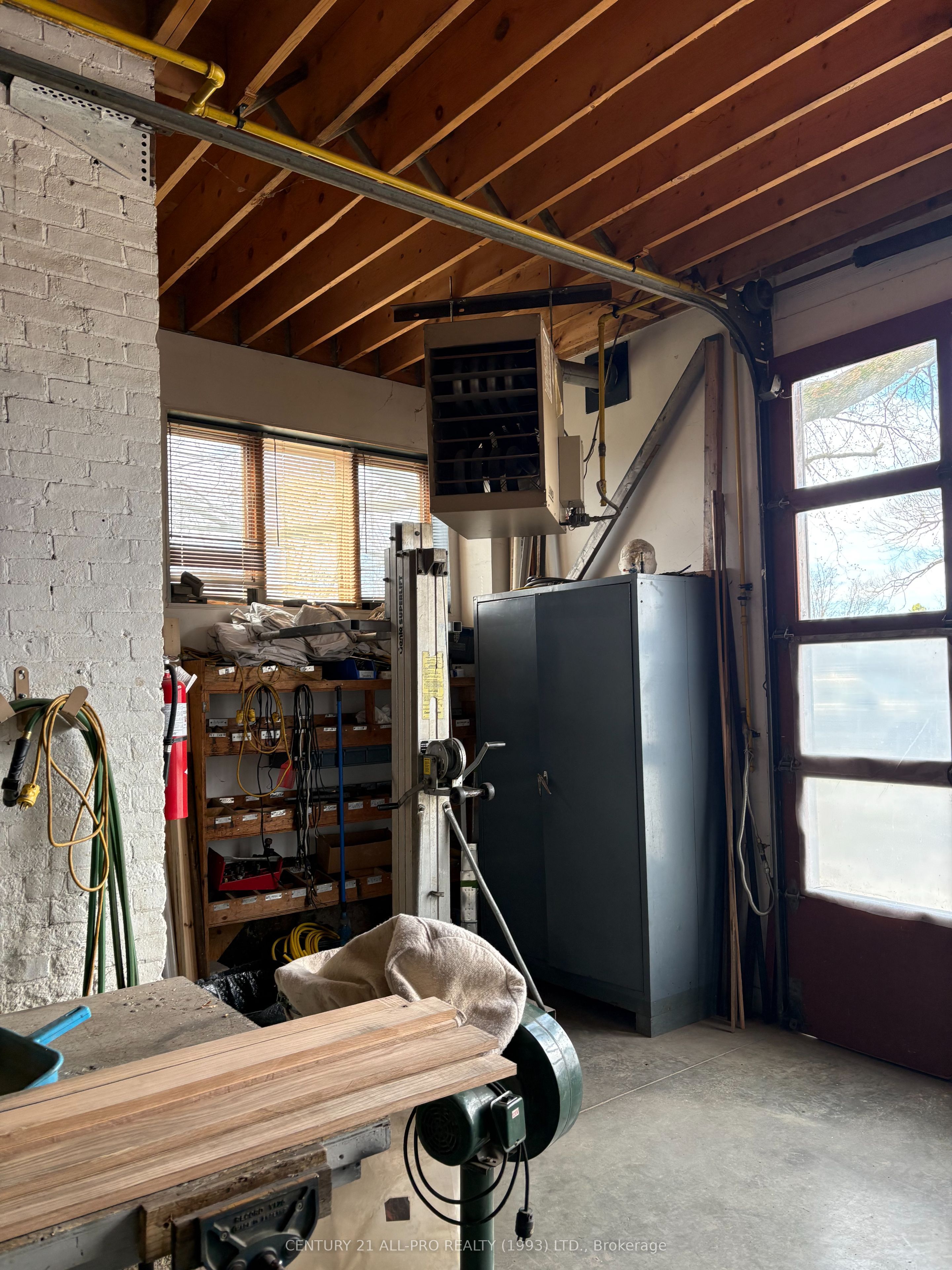#unit 0.75 - 609 William Street Property Photo 9