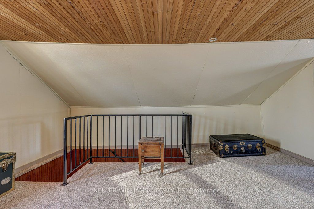 22709 Thames Road Property Photo 29