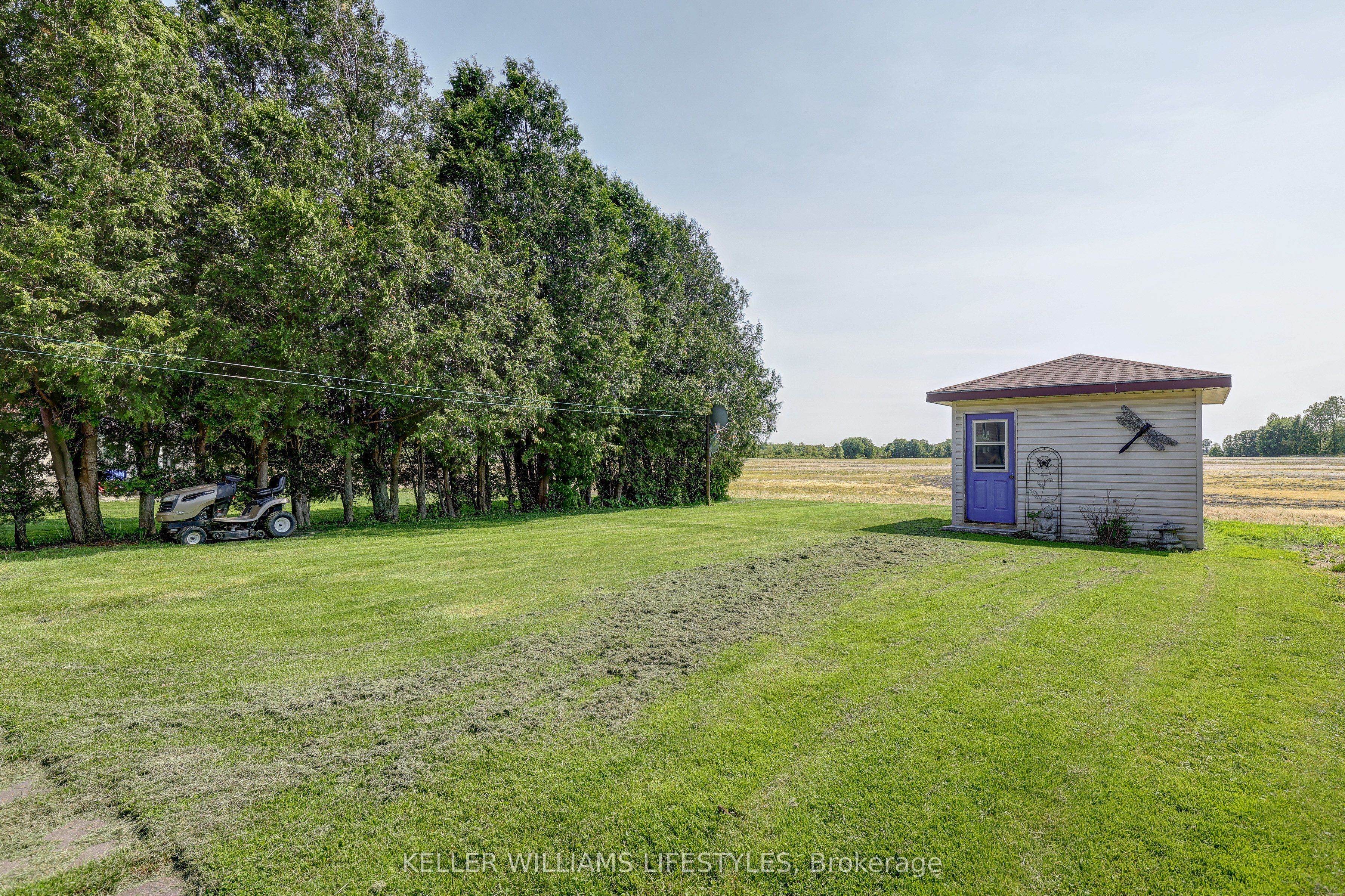 22709 Thames Road Property Photo 39