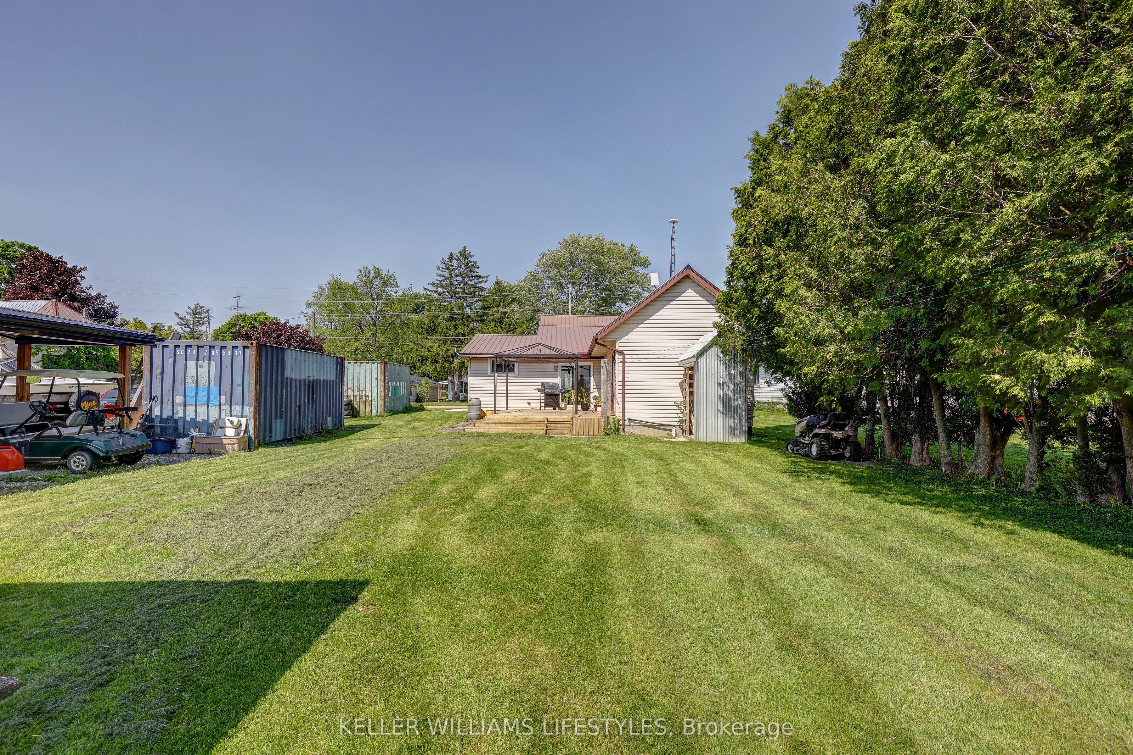 22709 Thames Road Property Photo 40