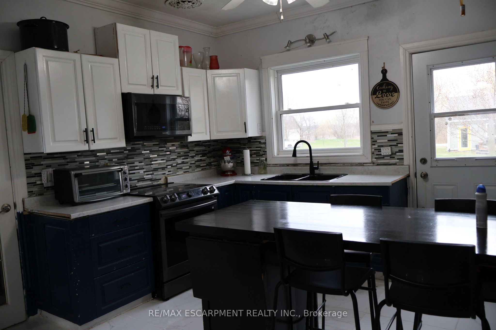 2313 St Anns Road Property Photo 14