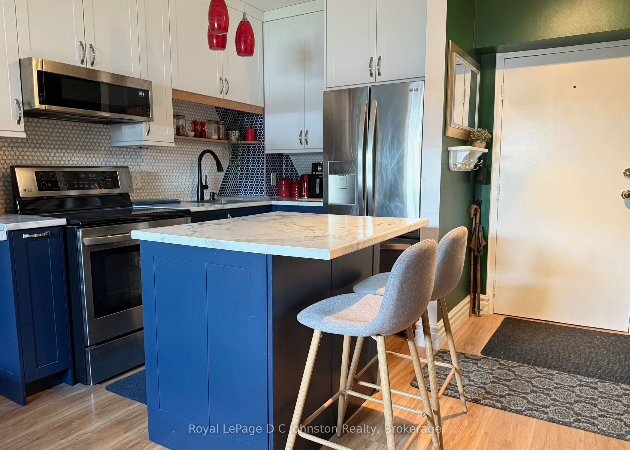 229-103 Adelaide Street E Property Photo 5