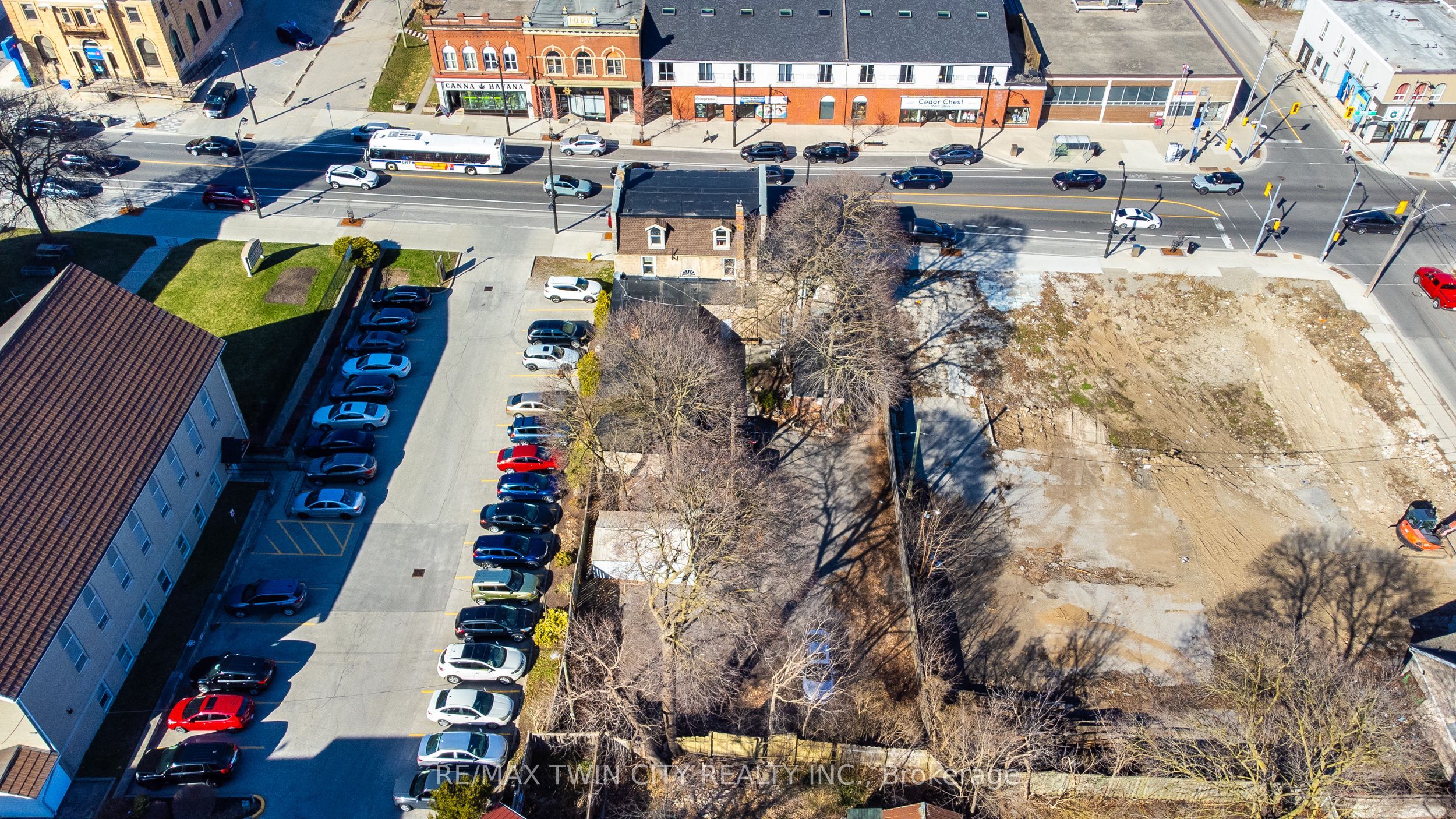 840-846 King Street Property Photo 5