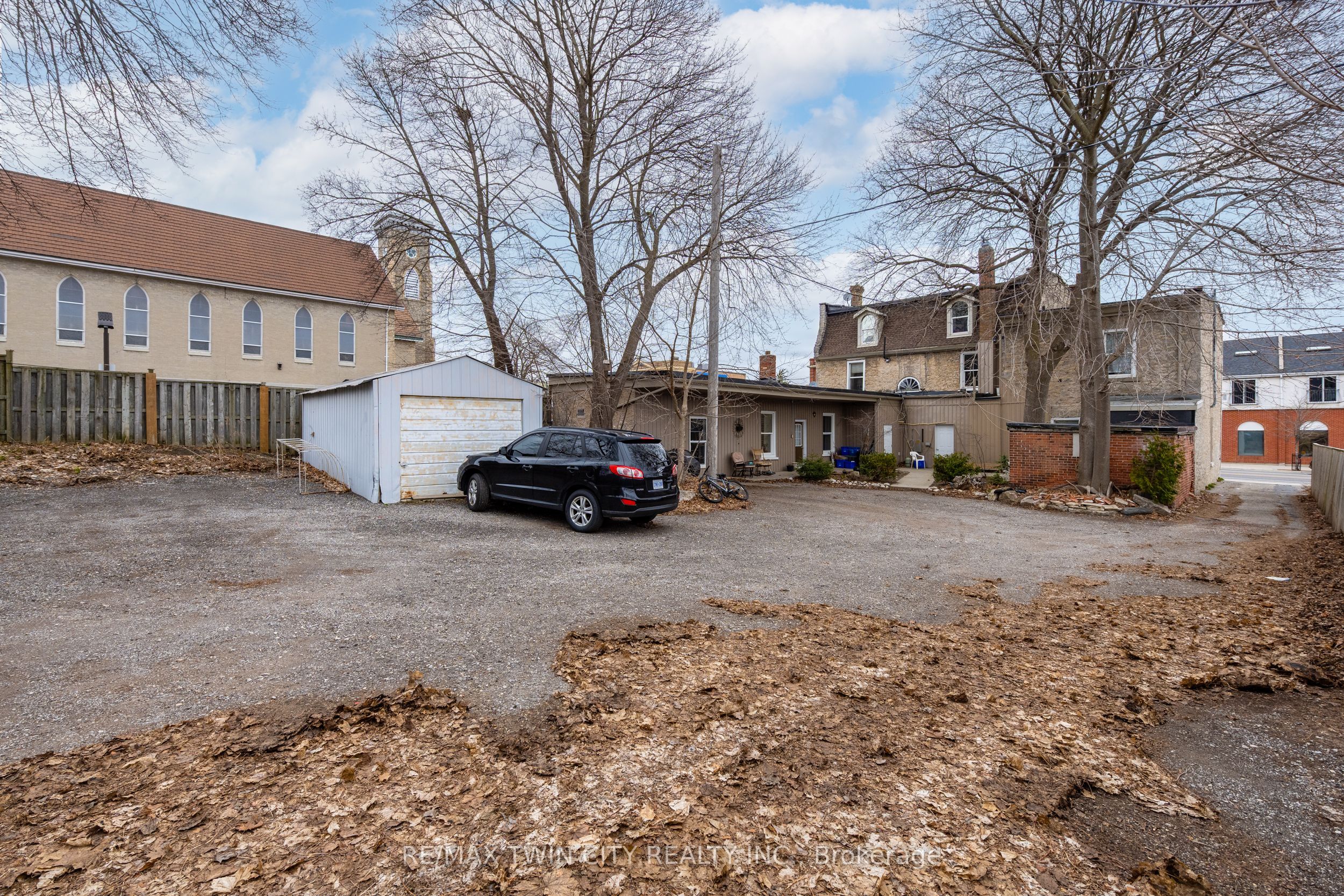 840-846 King Street Property Photo 19