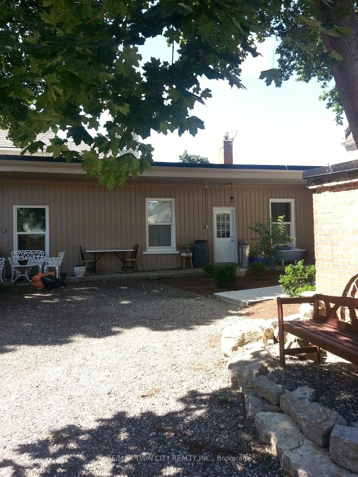 840-846 King Street Property Photo 23