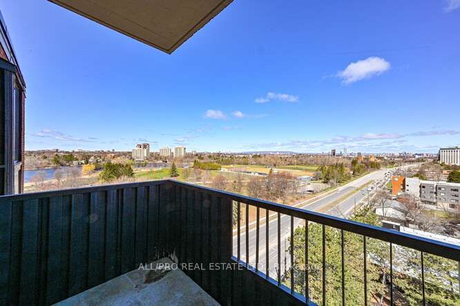 2951 Riverside Drive E Unit 1215 Property Photo 13