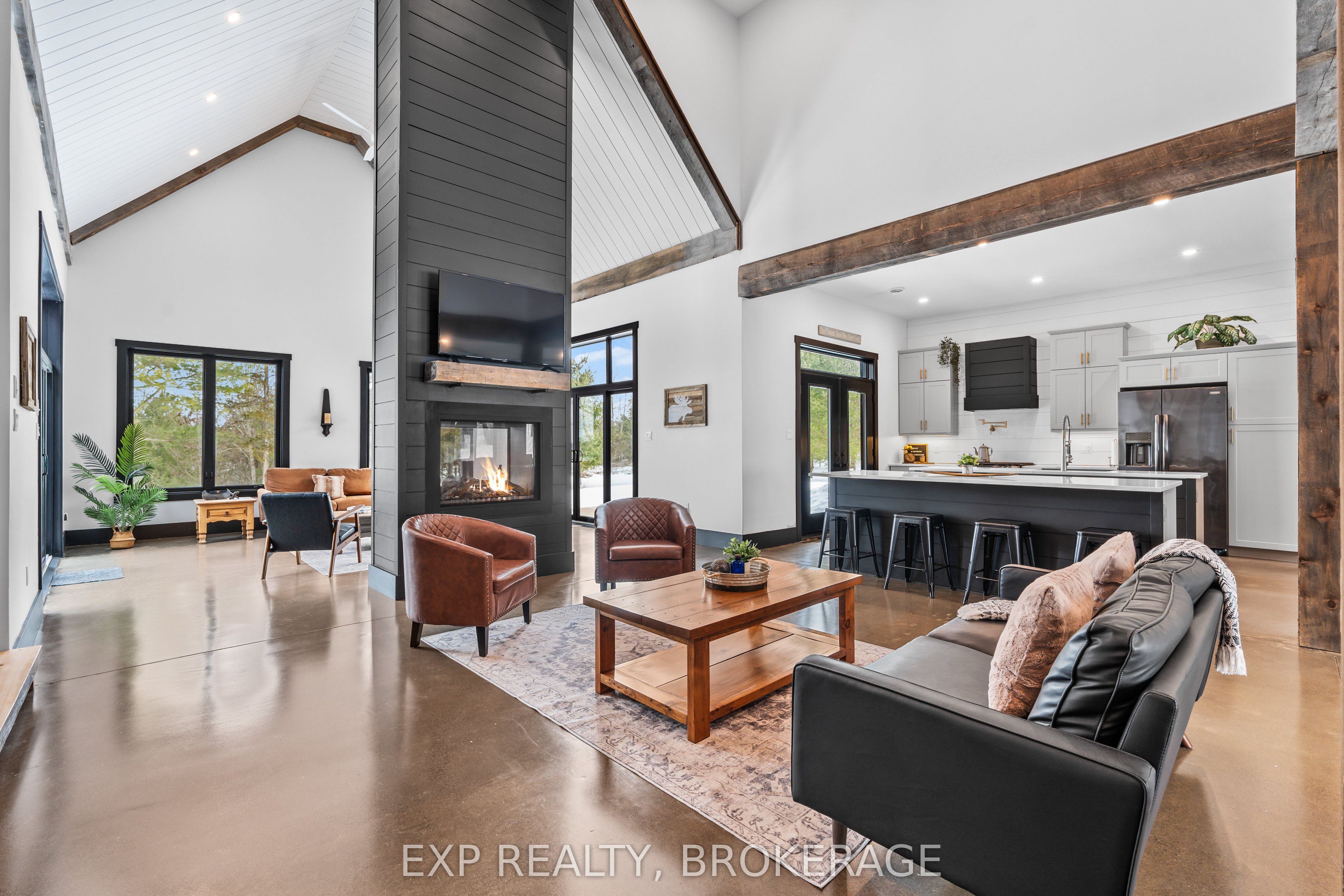 55 Hanlon Bay Rd Property Photo 6