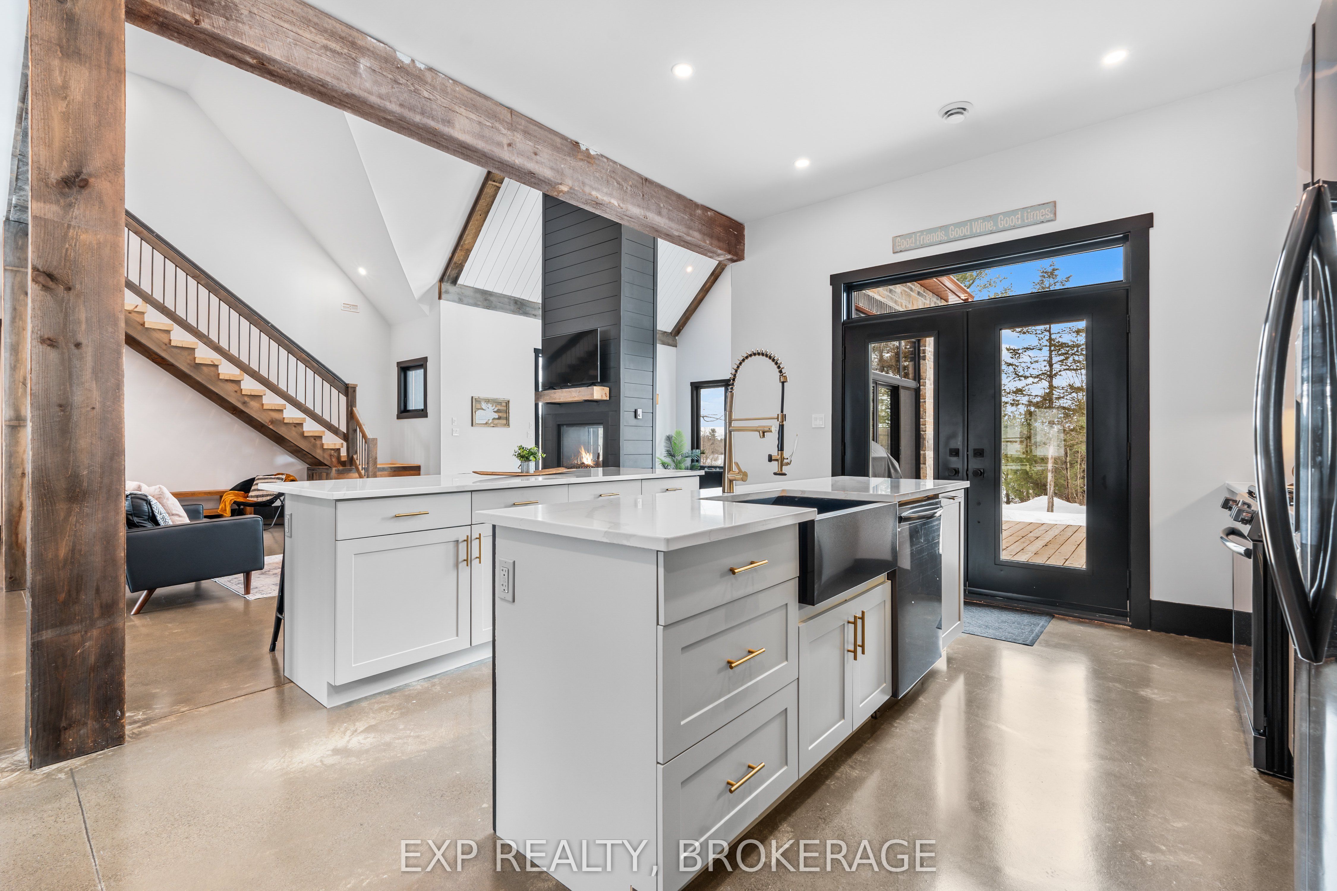 55 Hanlon Bay Rd Property Photo 11