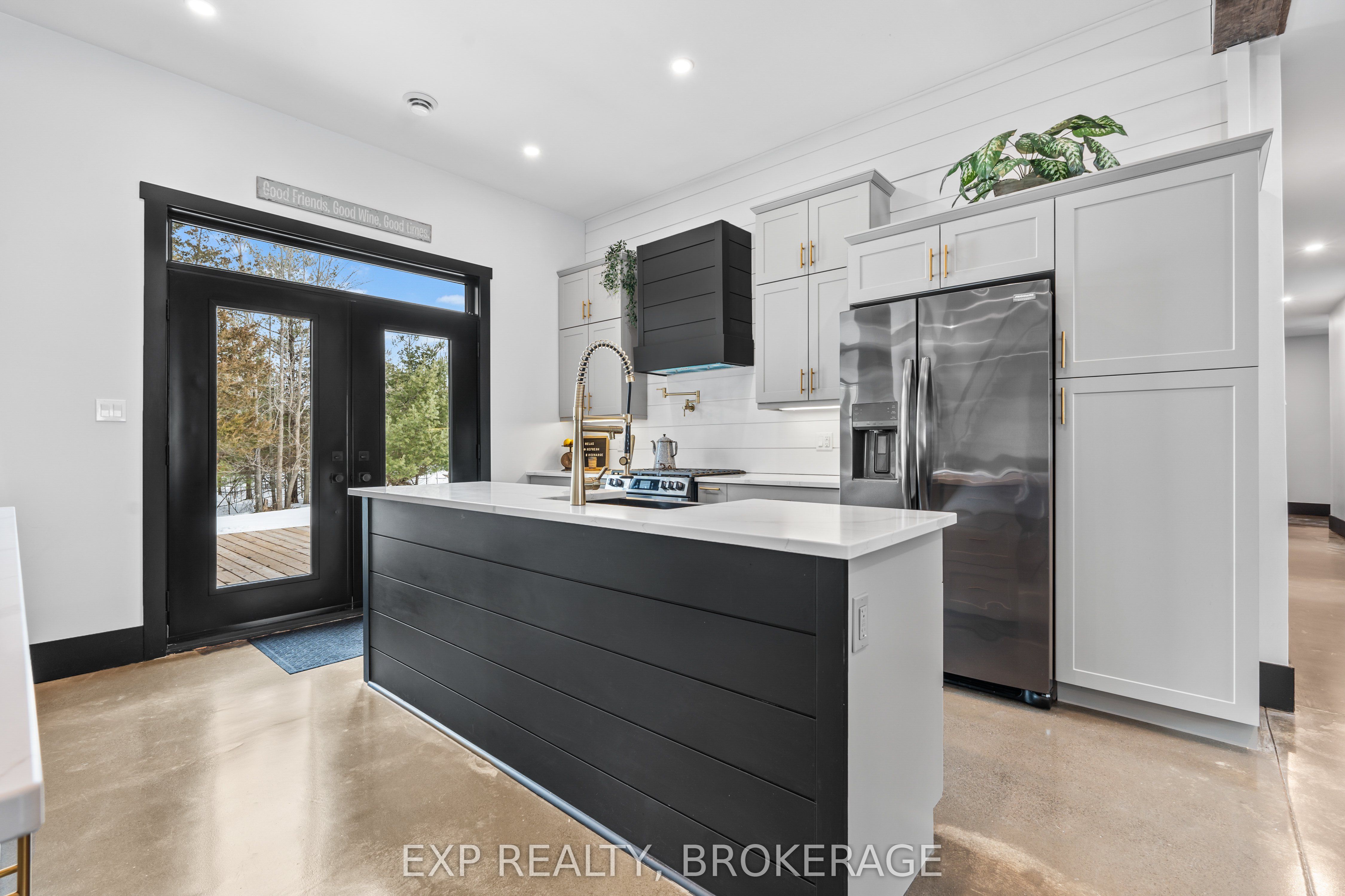 55 Hanlon Bay Rd Property Photo 13