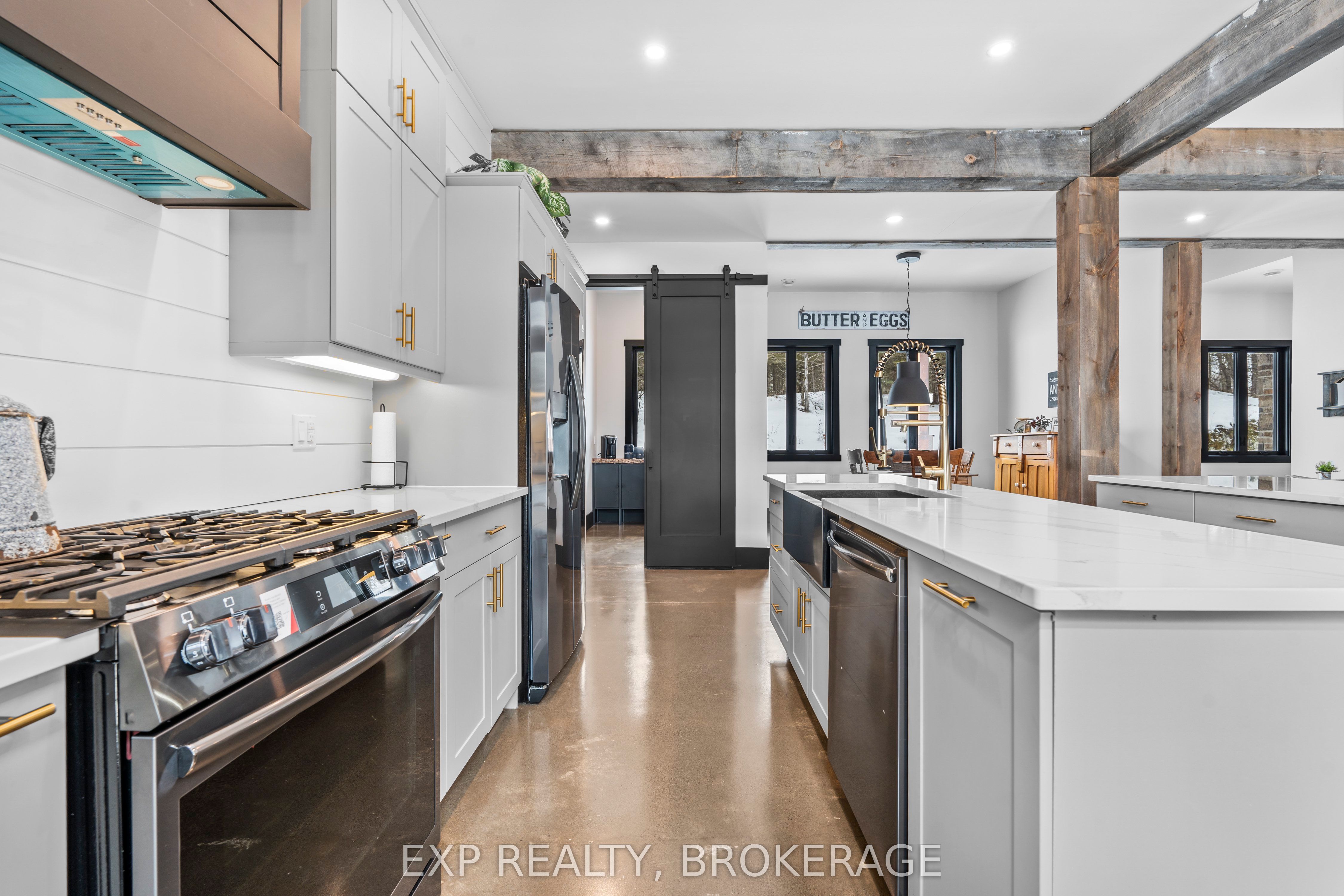 55 Hanlon Bay Rd Property Photo 16