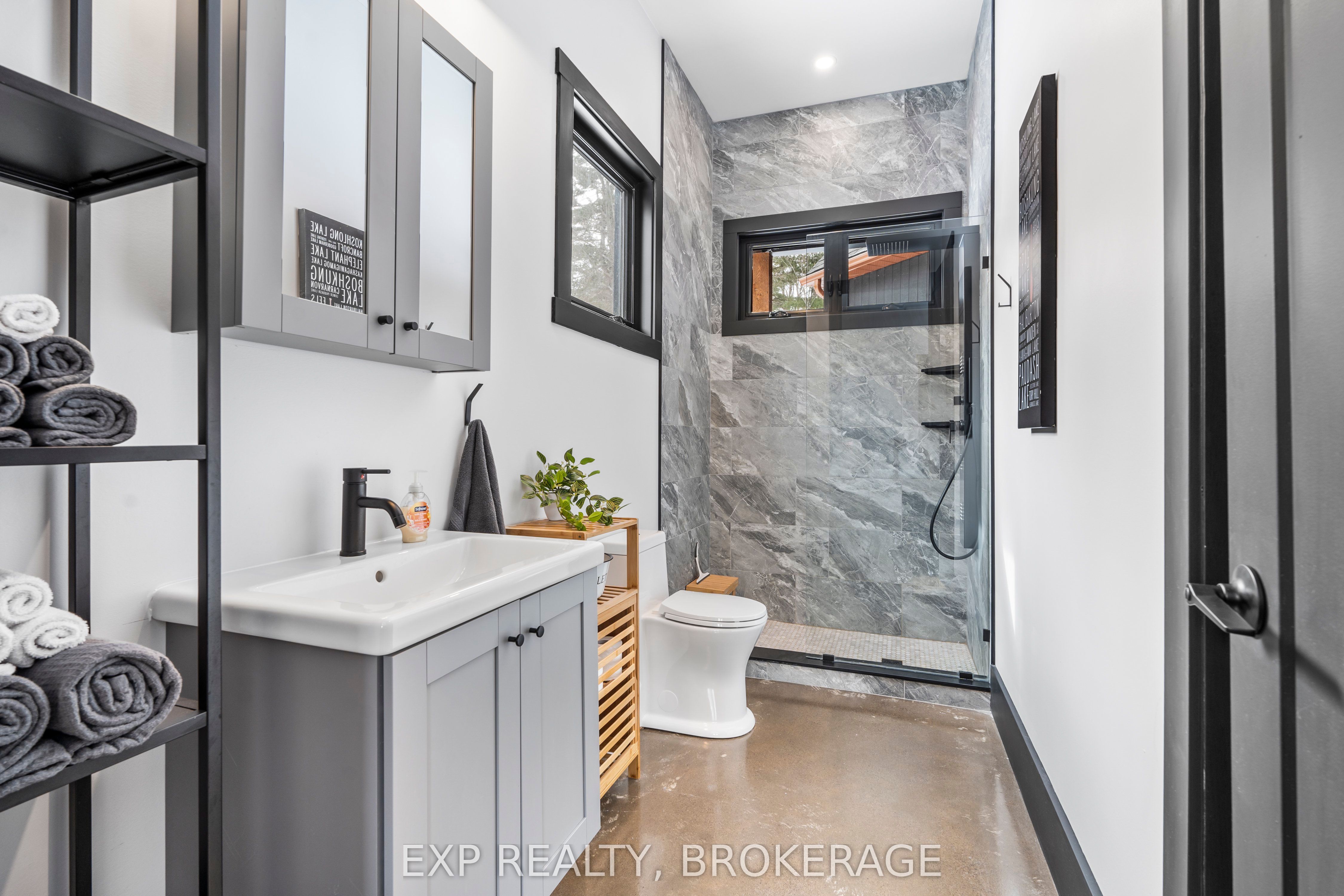 55 Hanlon Bay Rd Property Photo 39