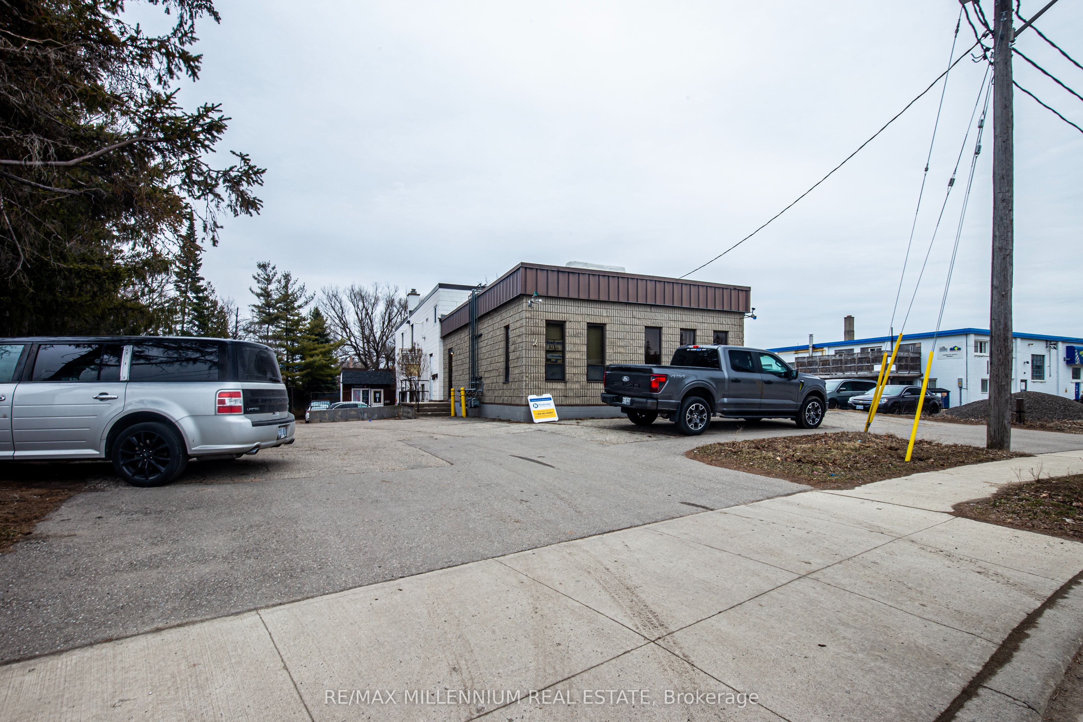 6 Hoffman Street Property Photo 8