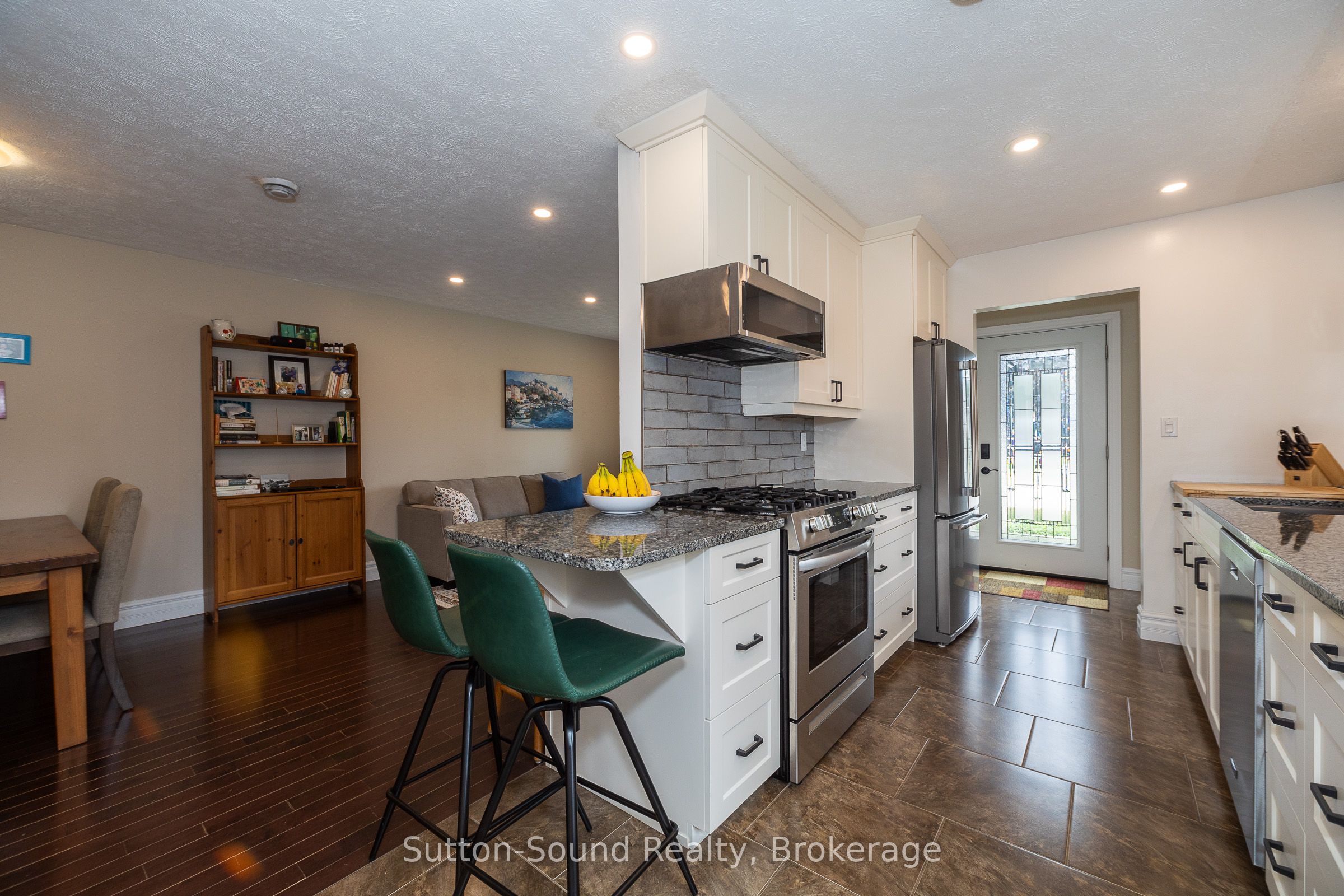 1160 12th Street E Property Photo 9