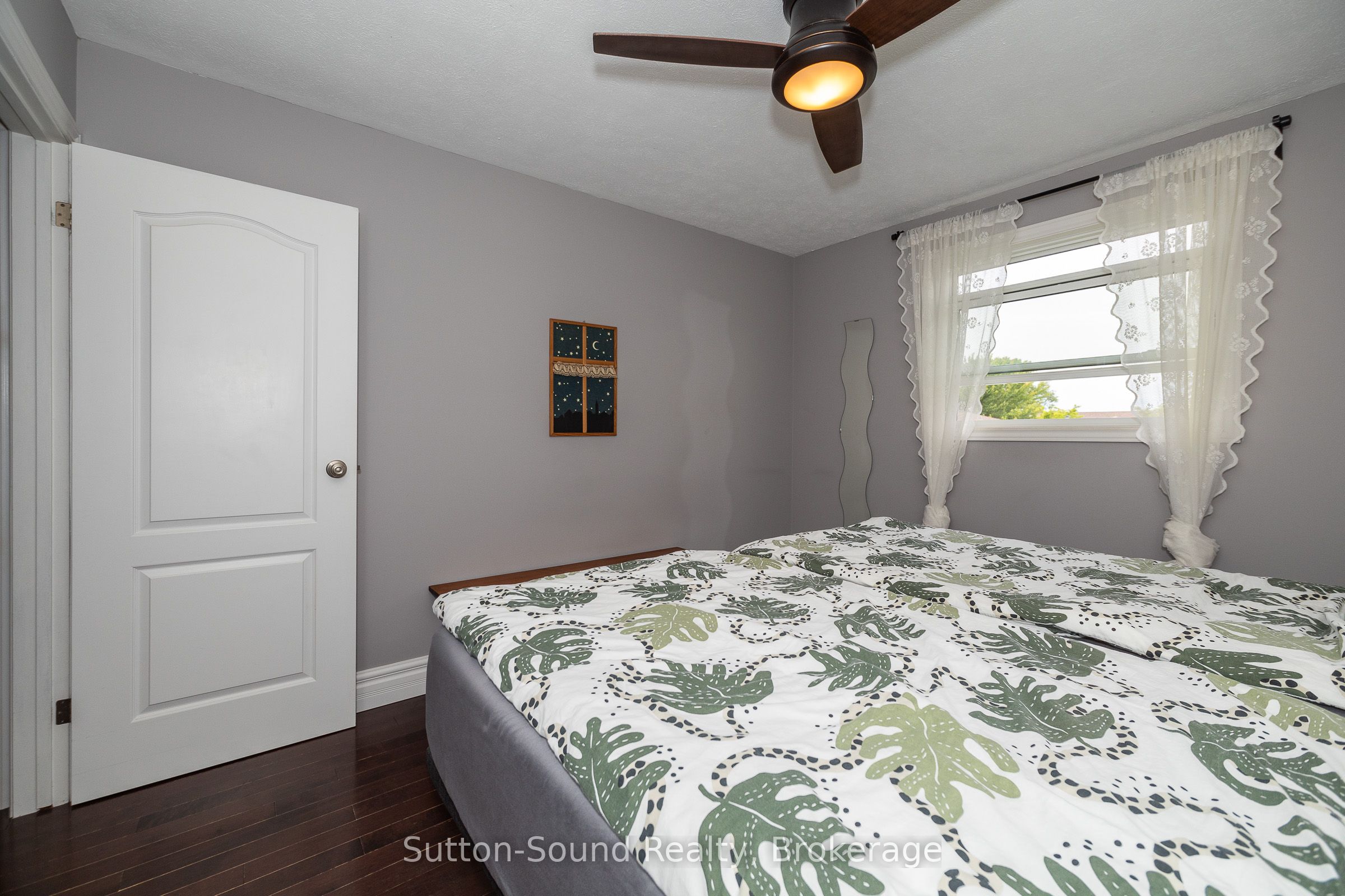 1160 12th Street E Property Photo 19
