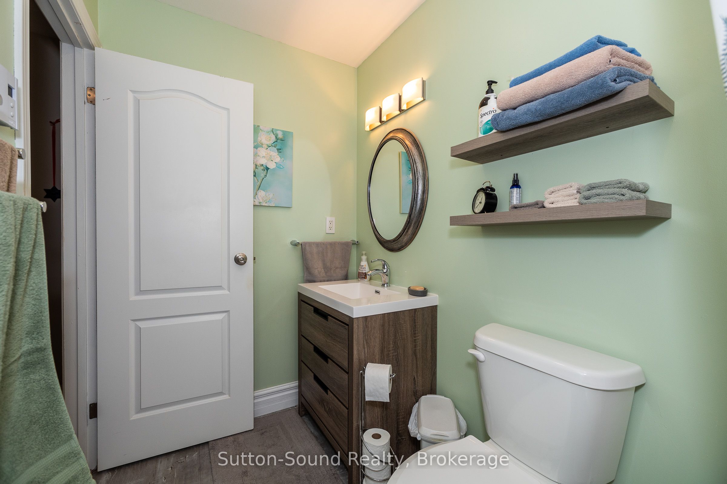 1160 12th Street E Property Photo 22