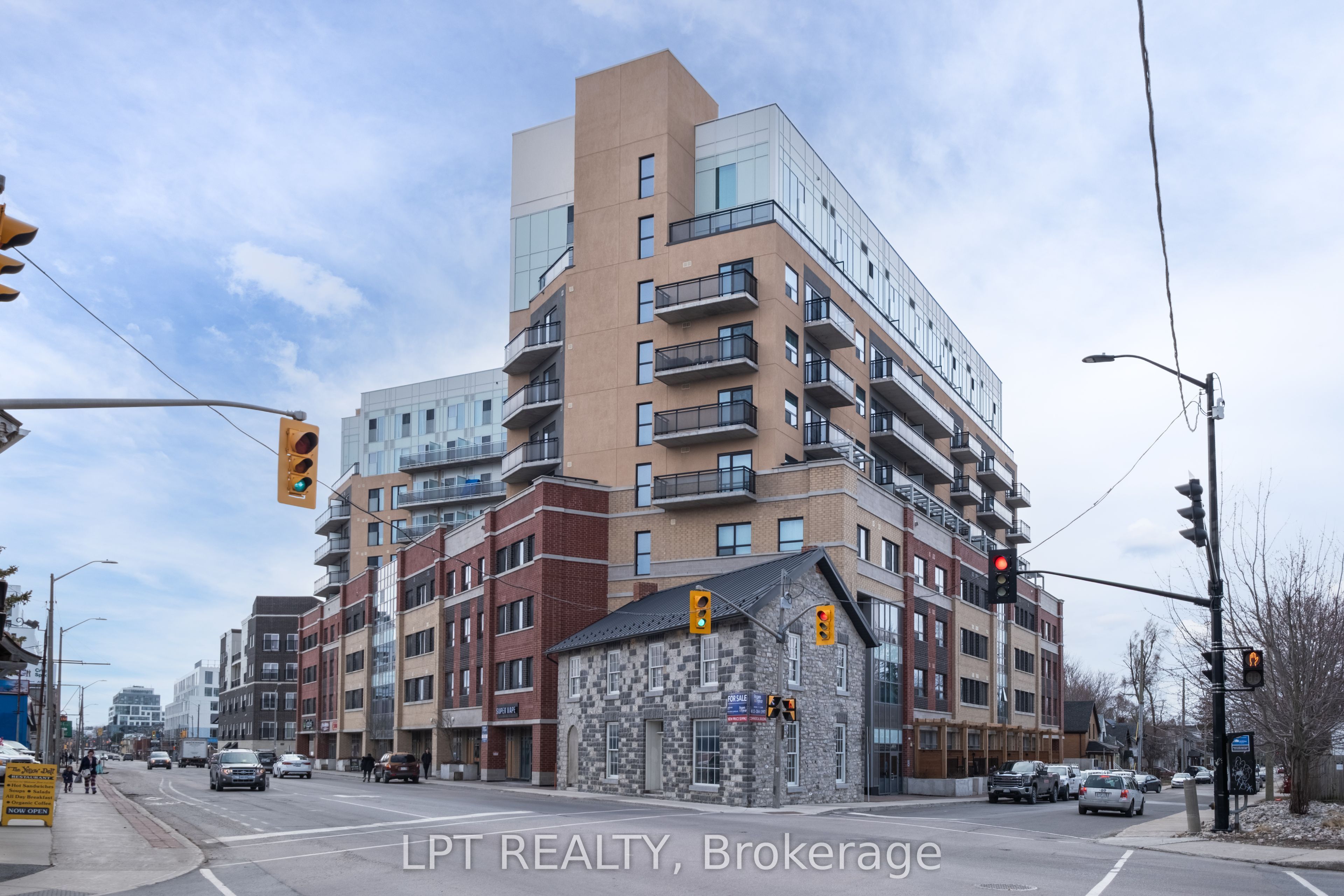 #222 - 652 Princess Street Property Photo 1