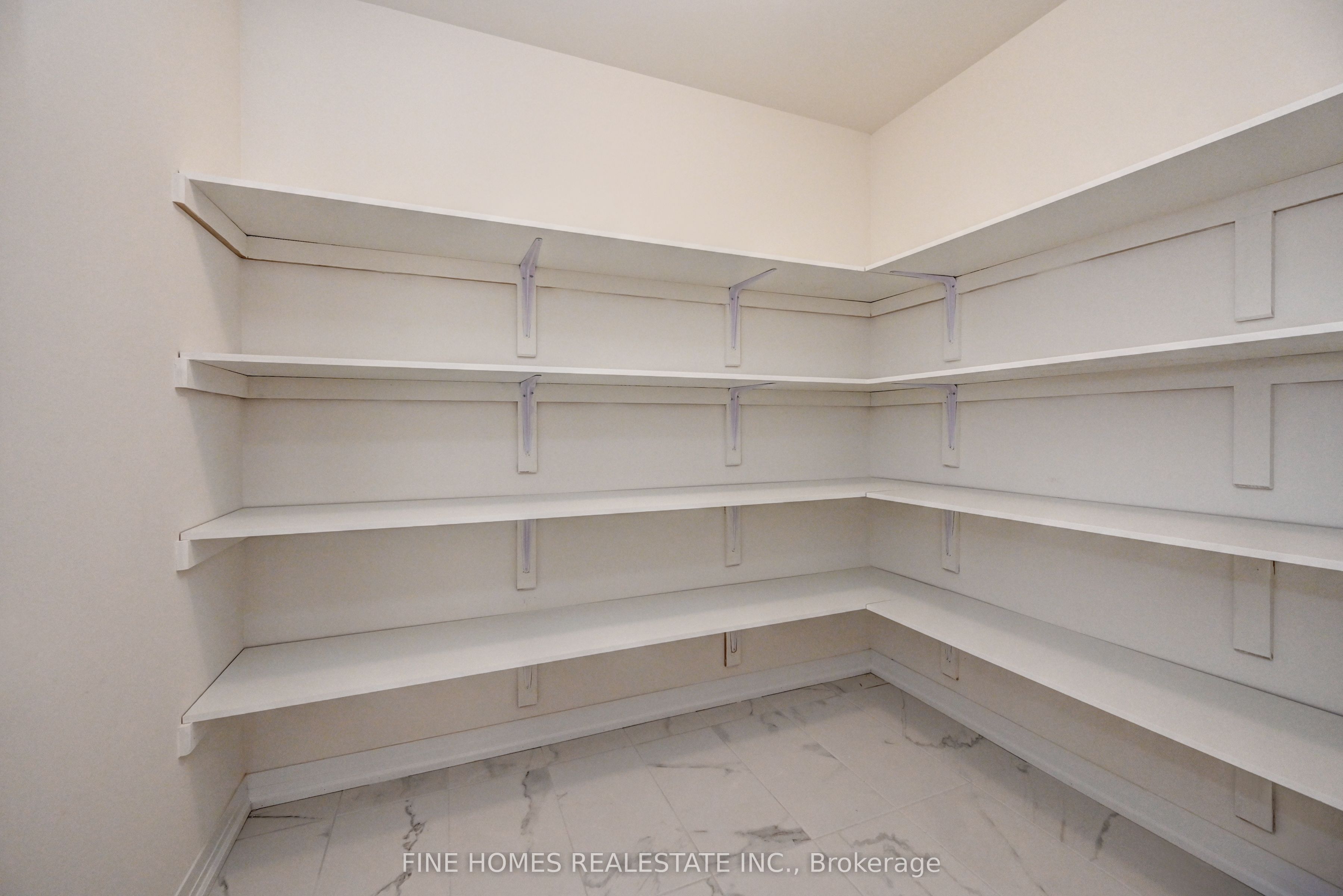 25 Mckernan Avenue Property Photo 18