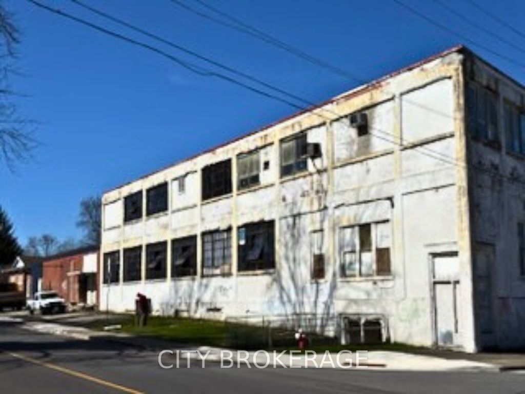 5059 Palmer Avenue Property Photo 4