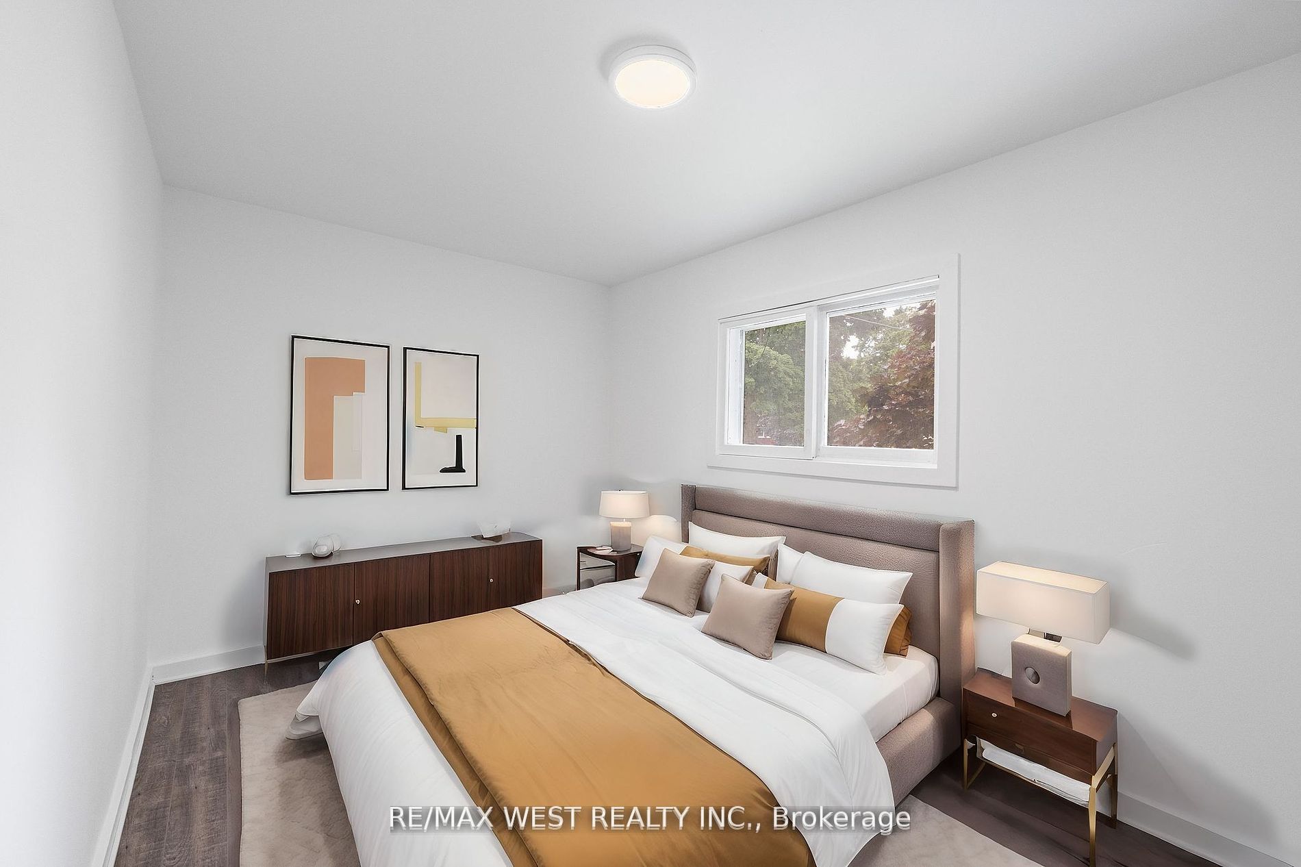 8642 Lander Road Property Photo 4