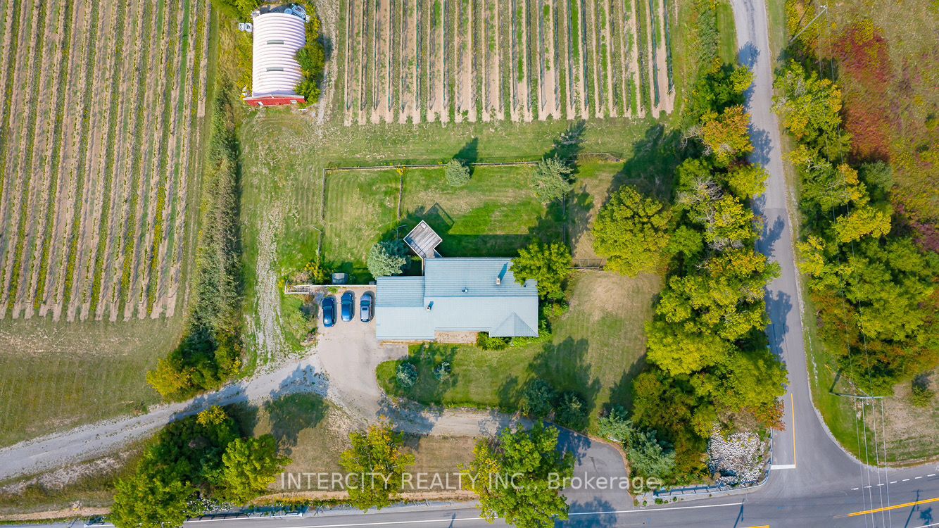 450 Queenston Road Property Photo 2