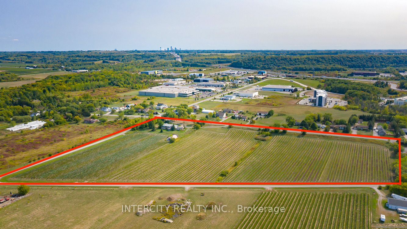 450 Queenston Road Property Photo 6