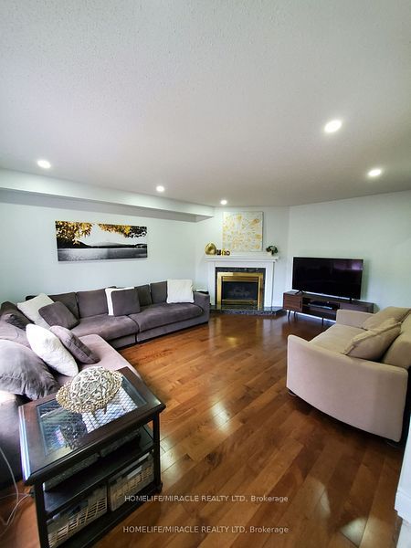 106 Knudson Drive Property Photo 11