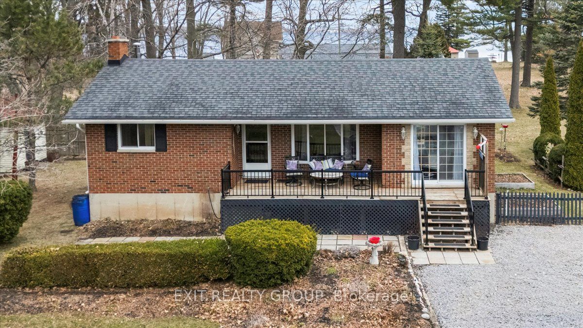 17 Lodge Rd Property Photo