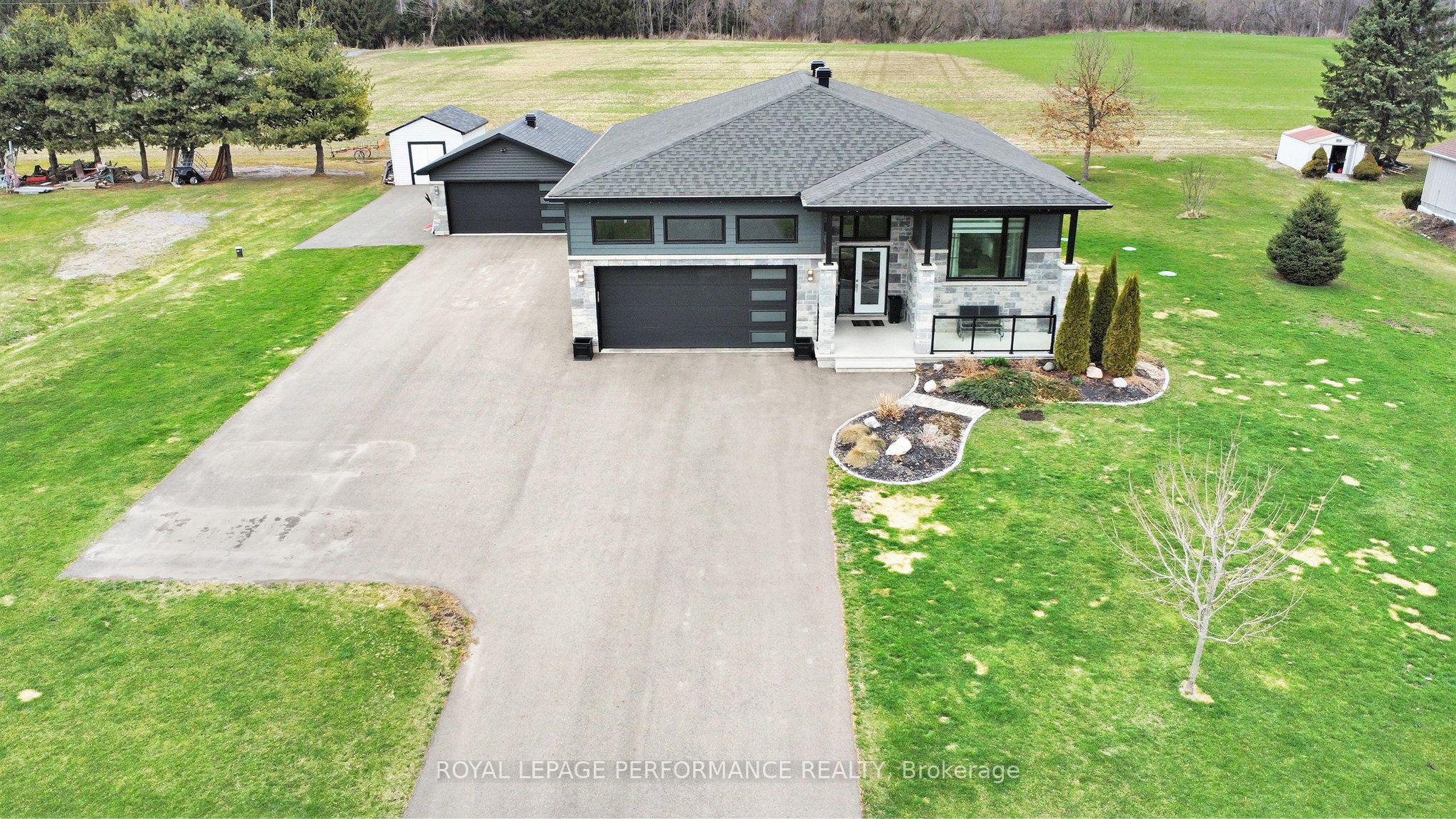 1295 Notre Dame Street Property Photo