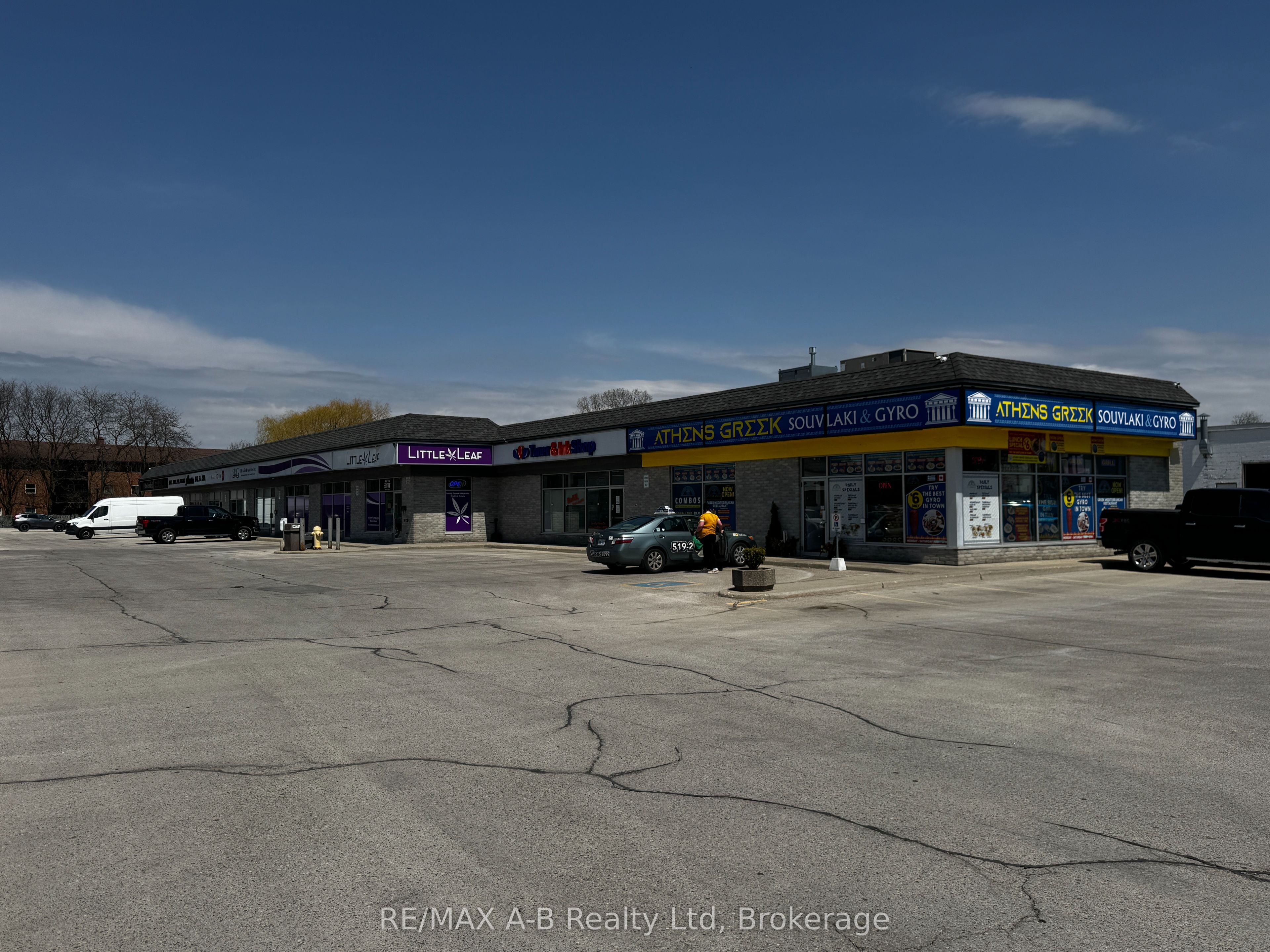 #C7 - 804 ONTARIO Street Property Photo 1