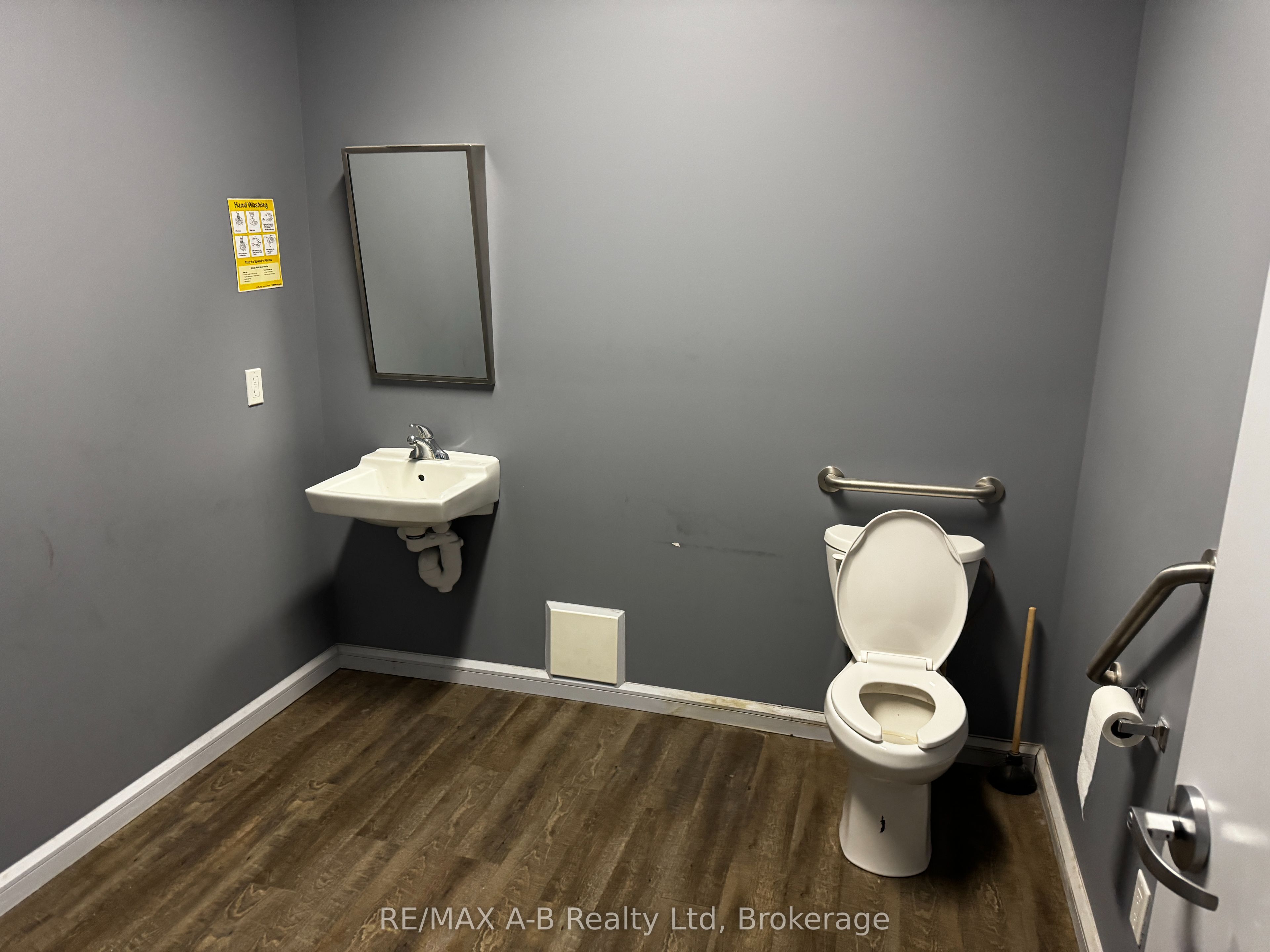 #c7 - 804 Ontario Street Property Photo 4