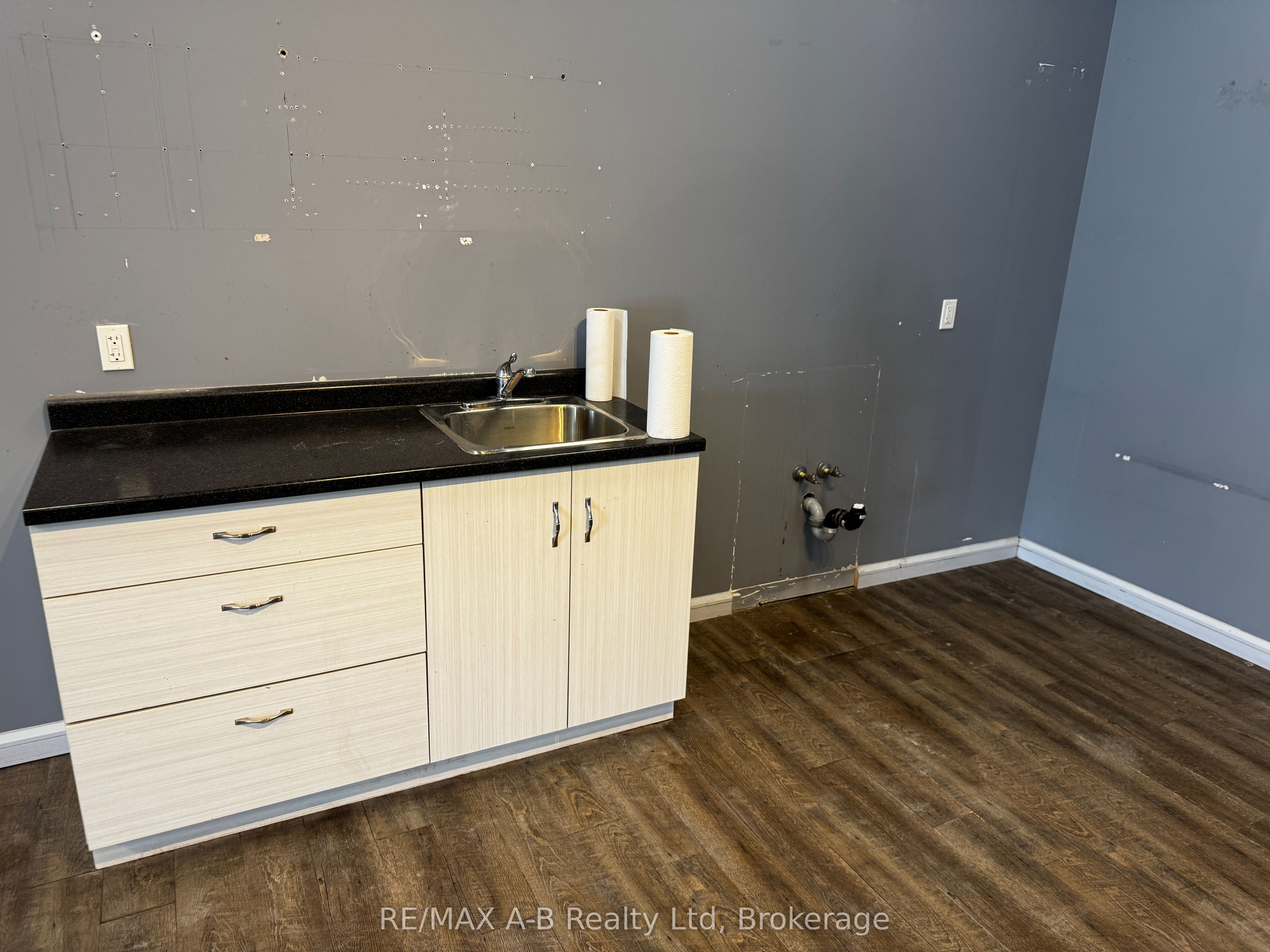 #c7 - 804 Ontario Street Property Photo 7