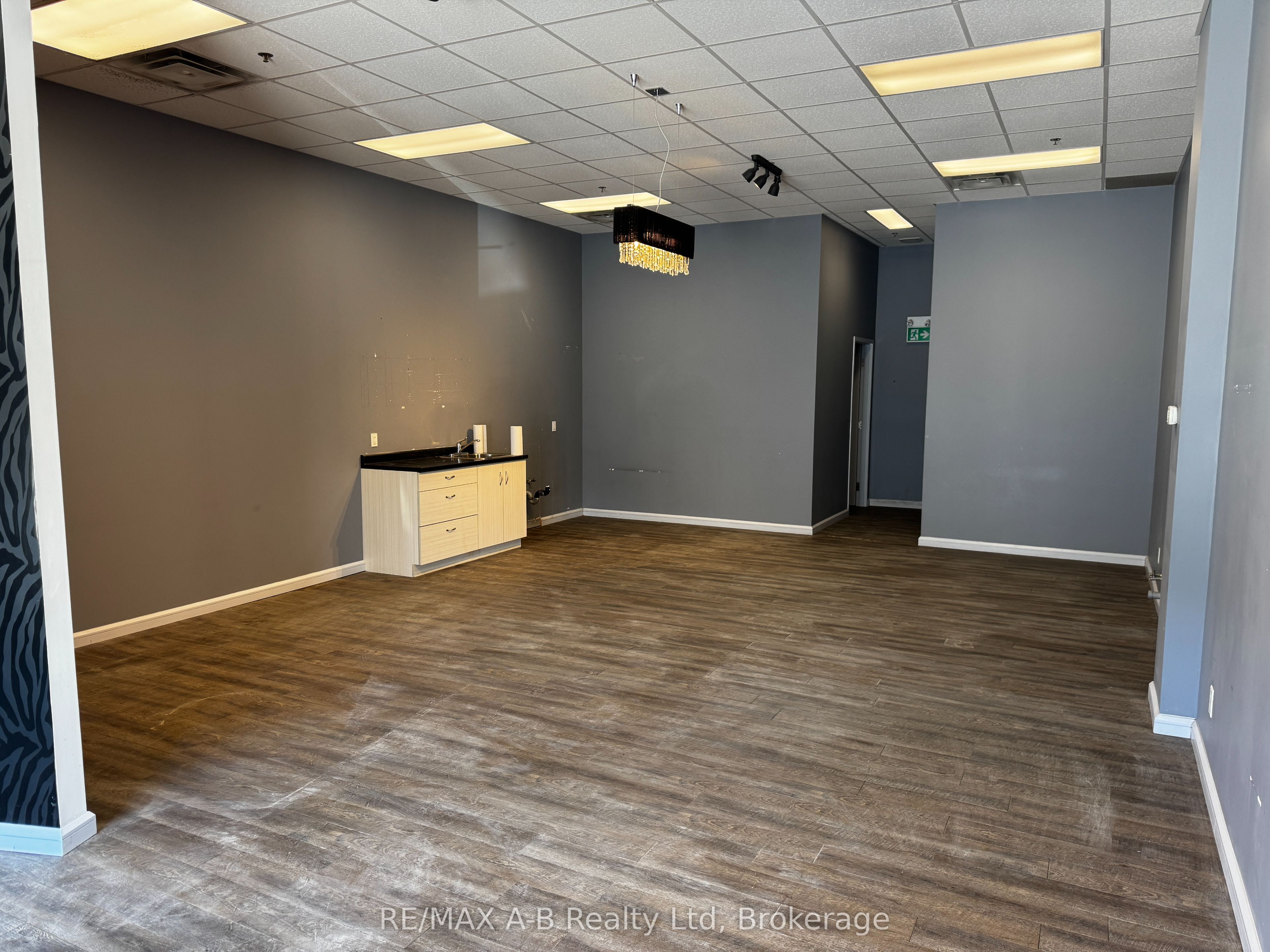 #c7 - 804 Ontario Street Property Photo 9