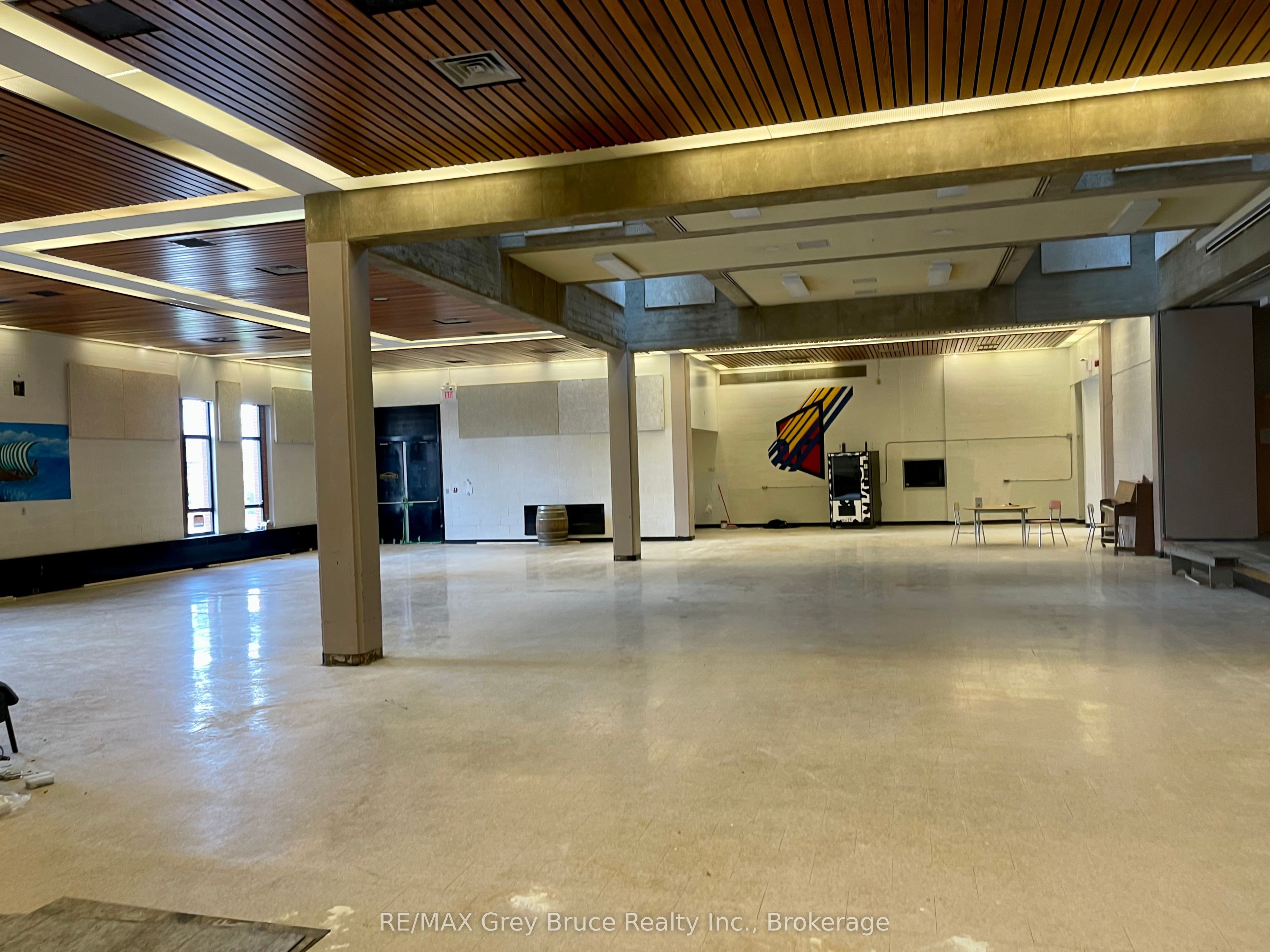 #1 - 125 Eliza Street Property Photo 4