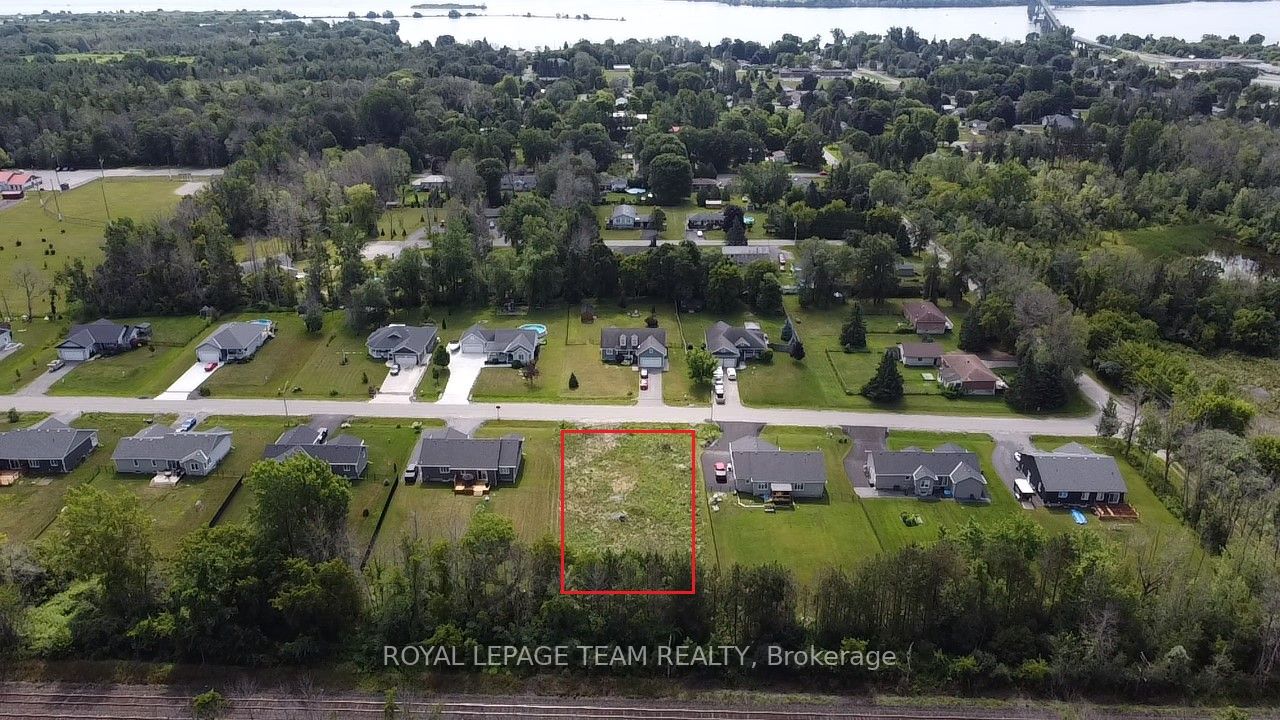 8 Albert Street Property Photo 4