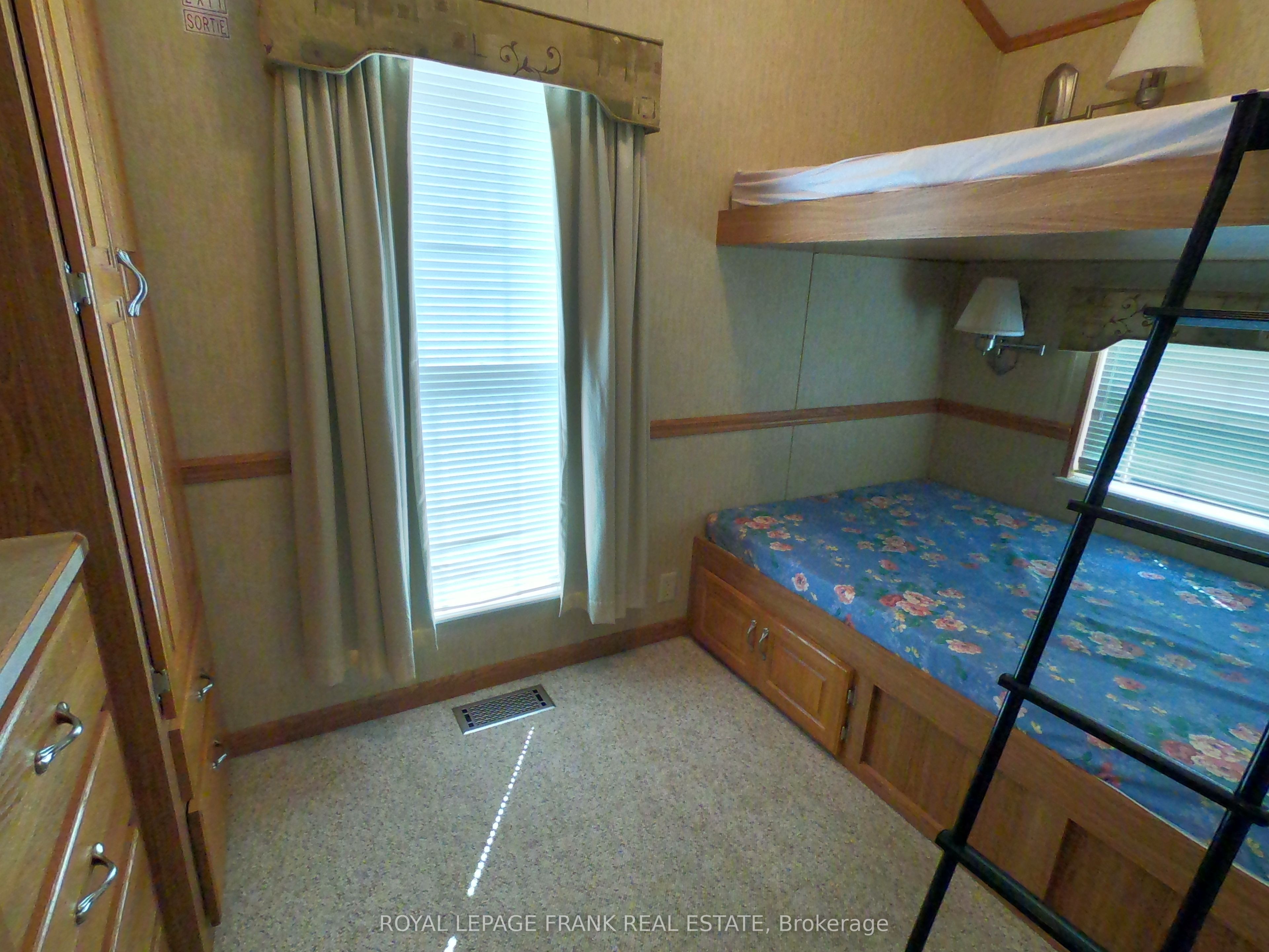 14 Pioneer Drive Property Photo 8