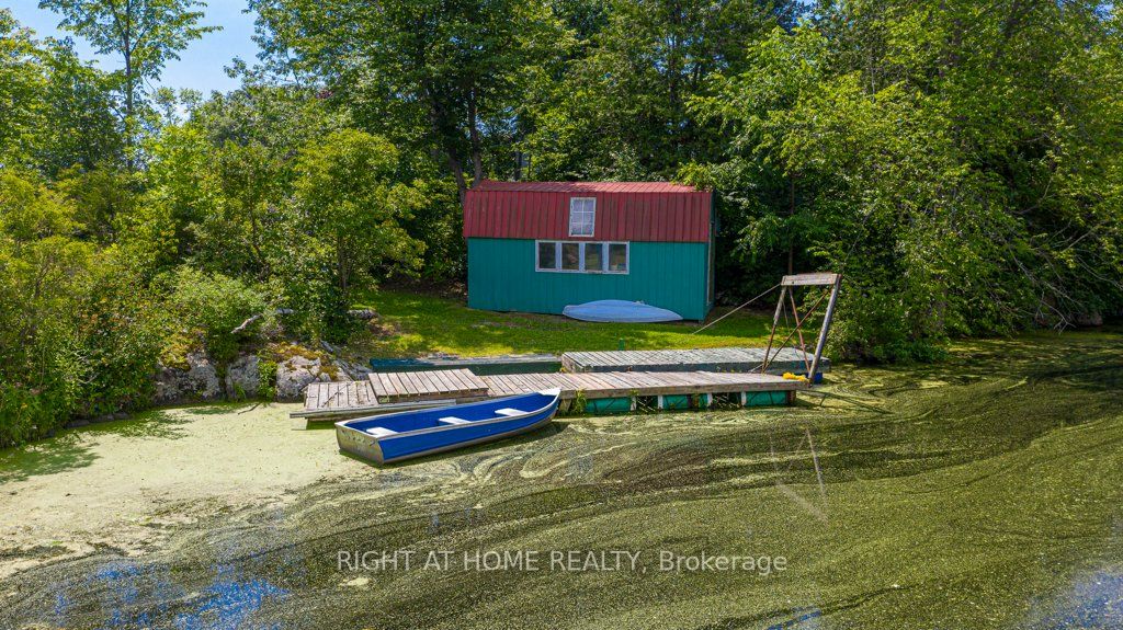 550 Queen Street E Property Photo 40