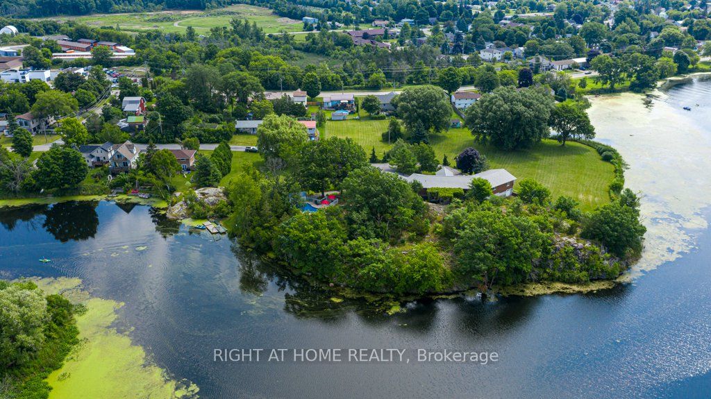 550 Queen Street E Property Photo 48