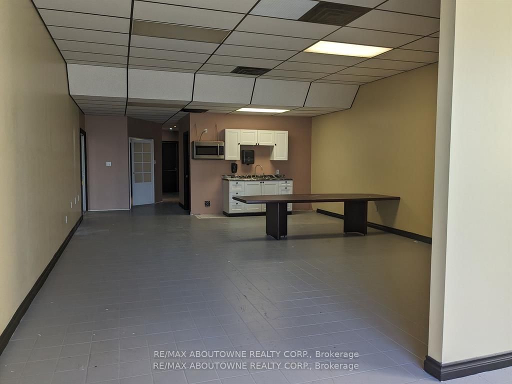 335 King St Property Photo 4