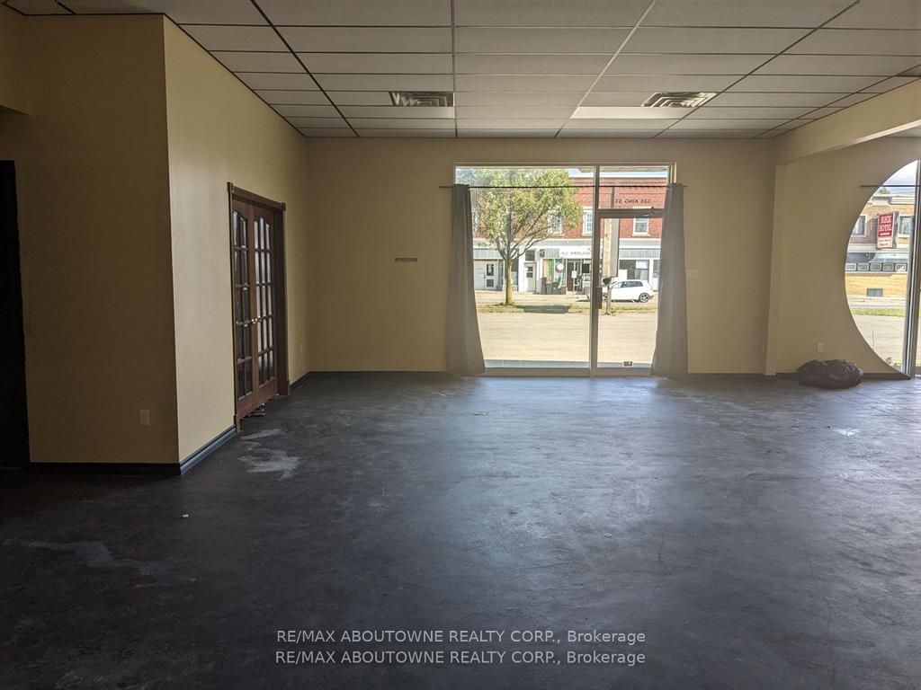 335 King St Property Photo 5