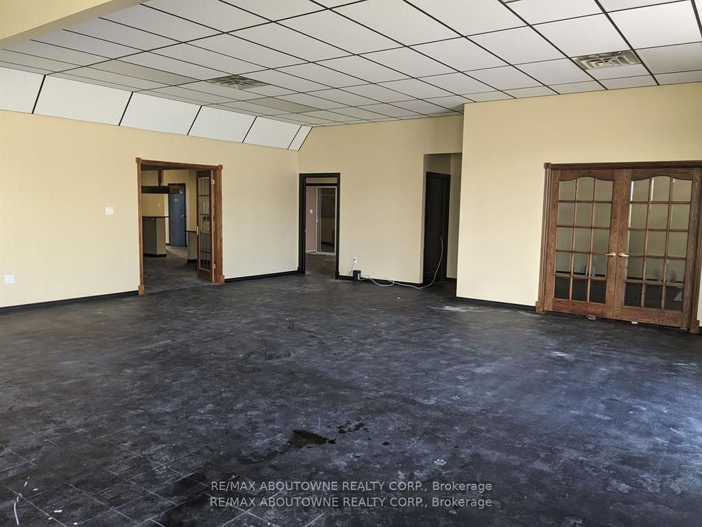 335 King St Property Photo 6