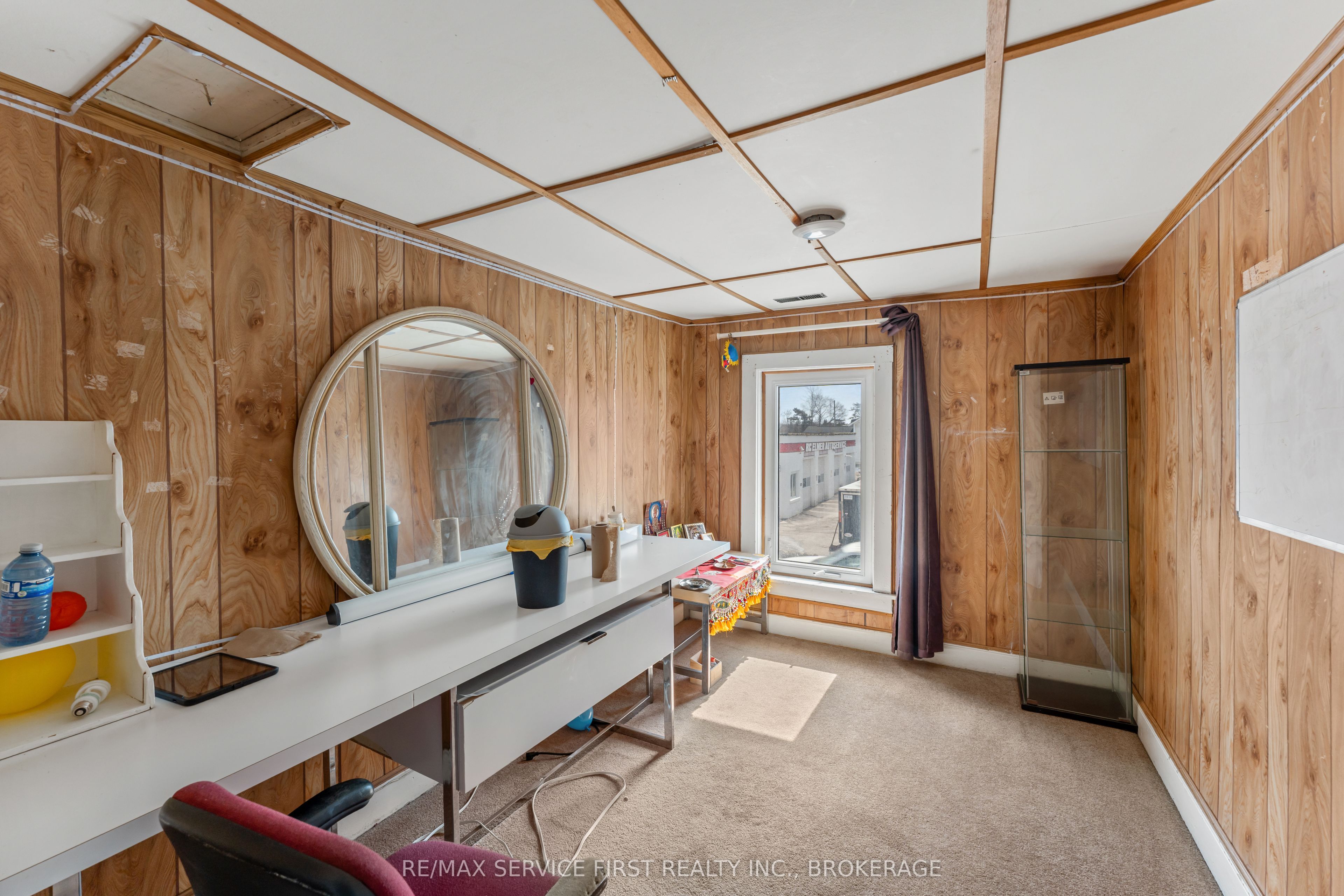 2280 Sydenham Road Property Photo 28