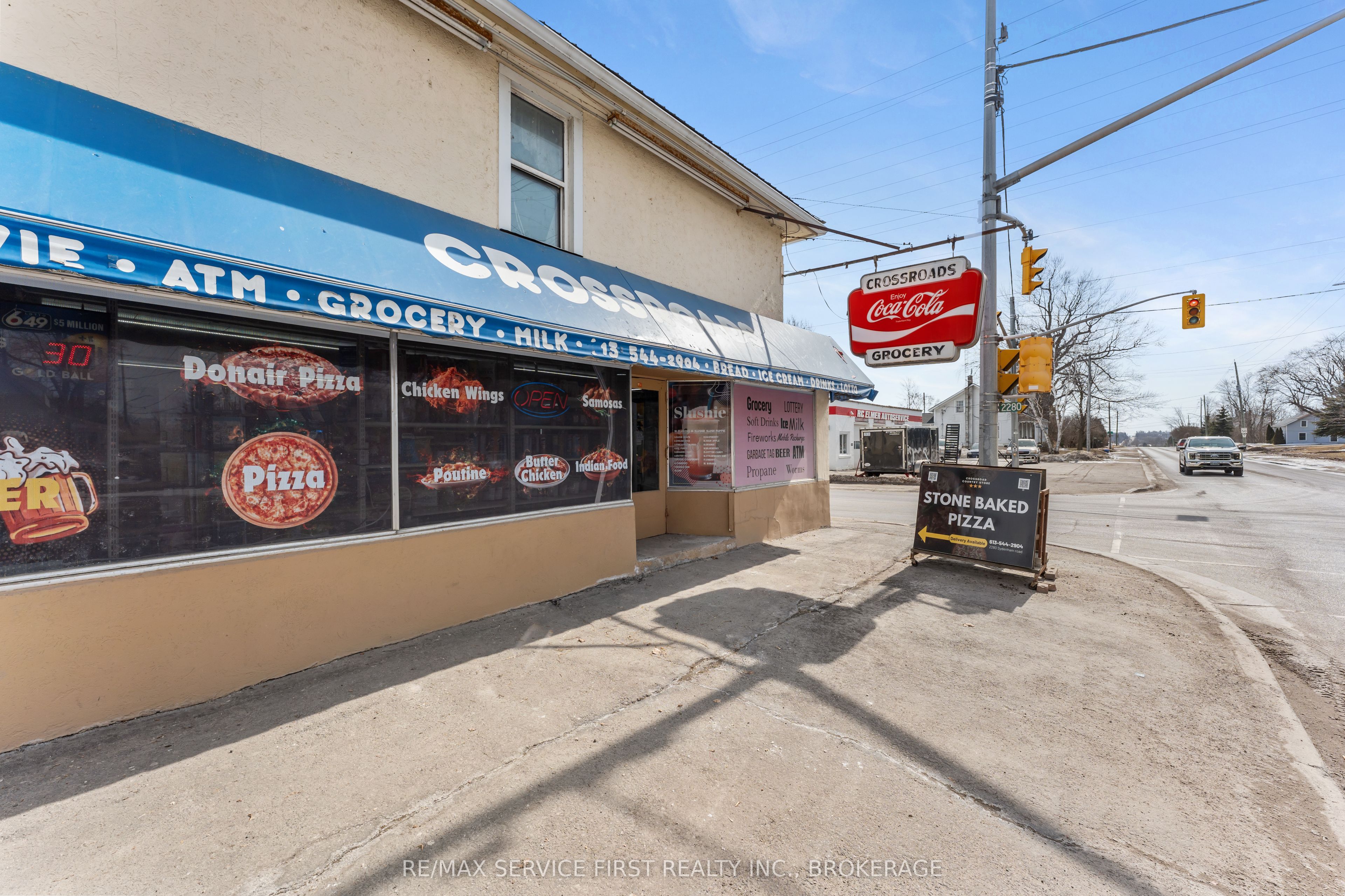 2280 Sydenham Road Property Photo