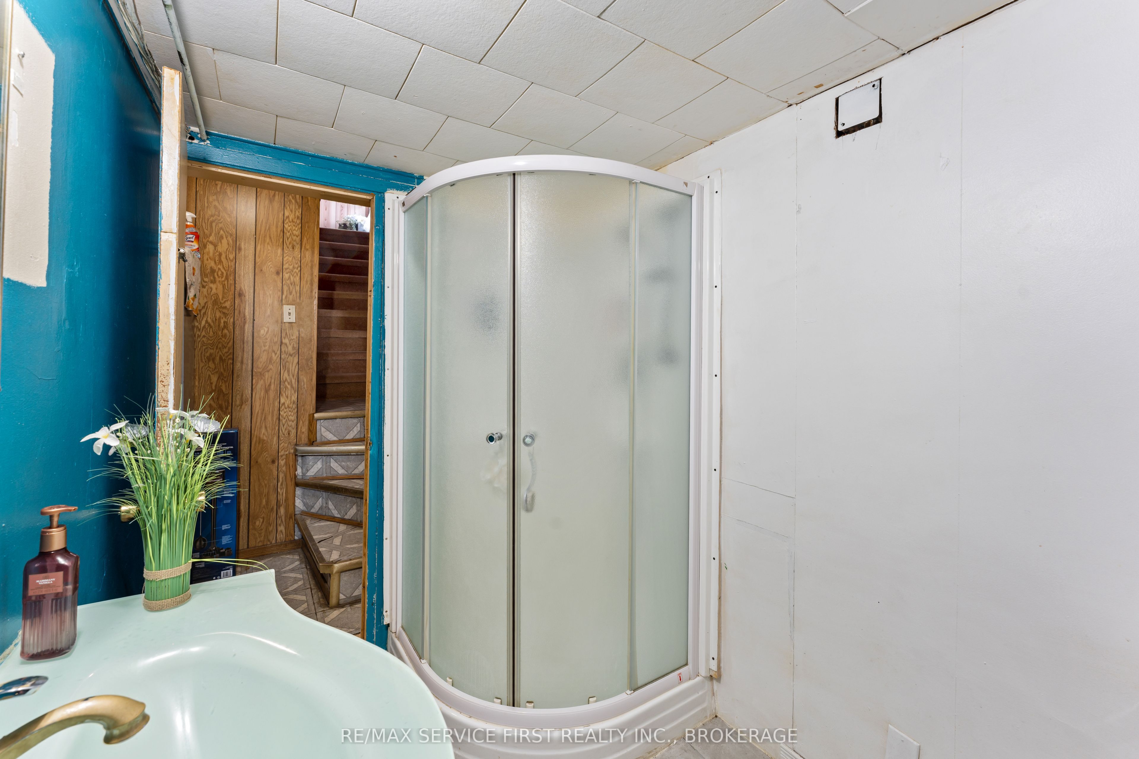 2280 Sydenham Road Property Photo 25